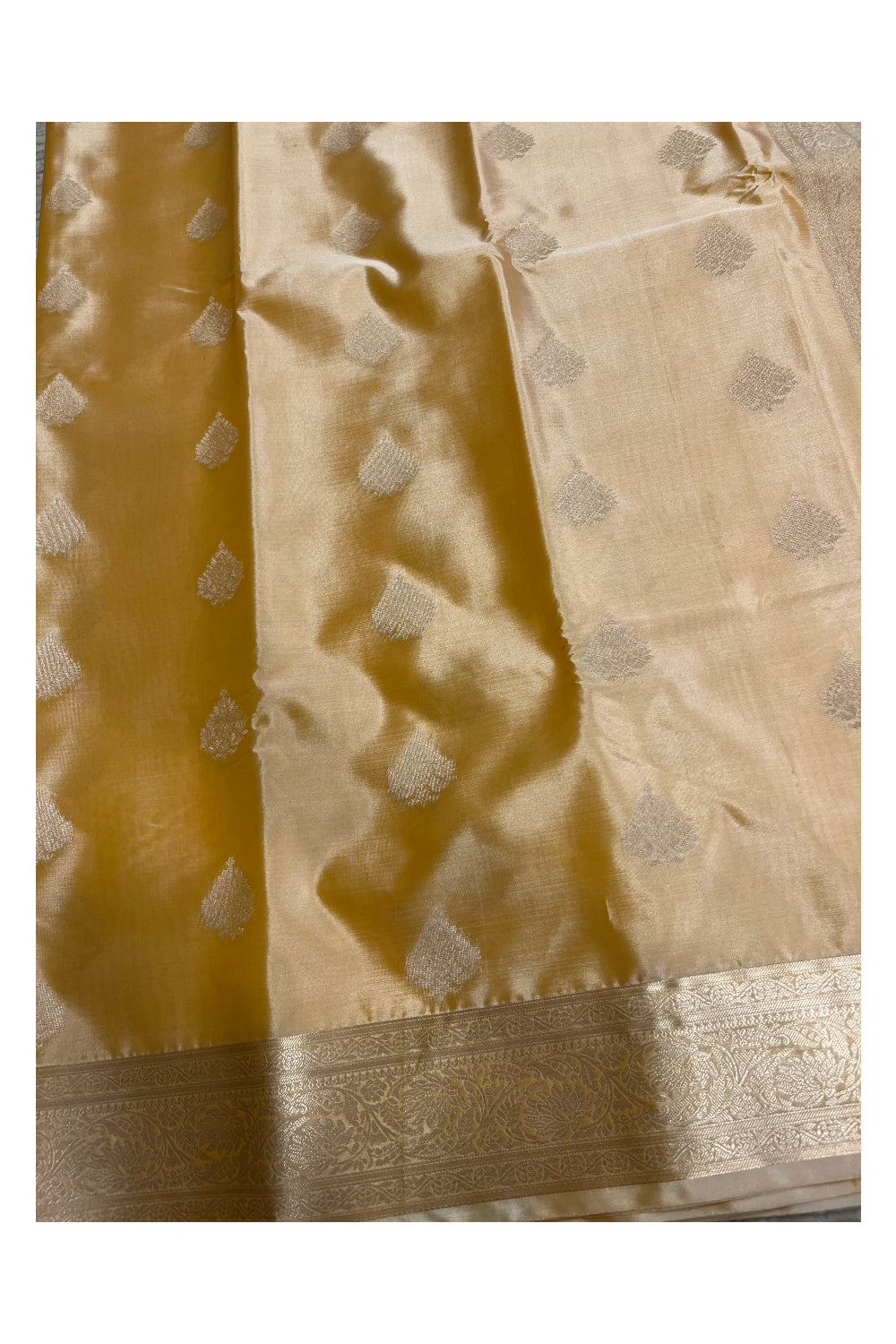 Southloom Pastel Shade Silk Saree In Yellow With Woven Zari Borders And Butta Work Across Body