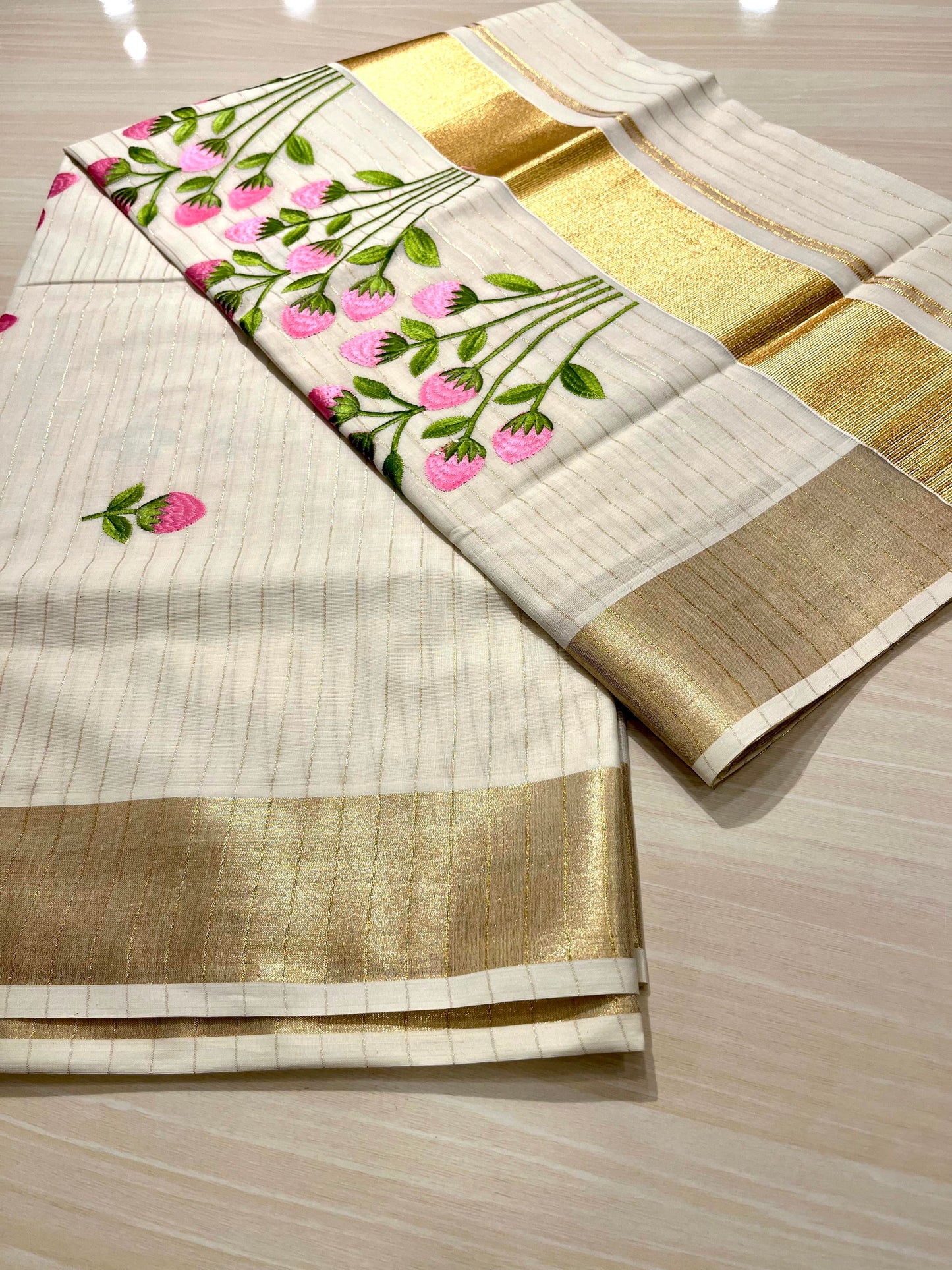 Pink Floral Cotton Lines Kerala Saree SL122