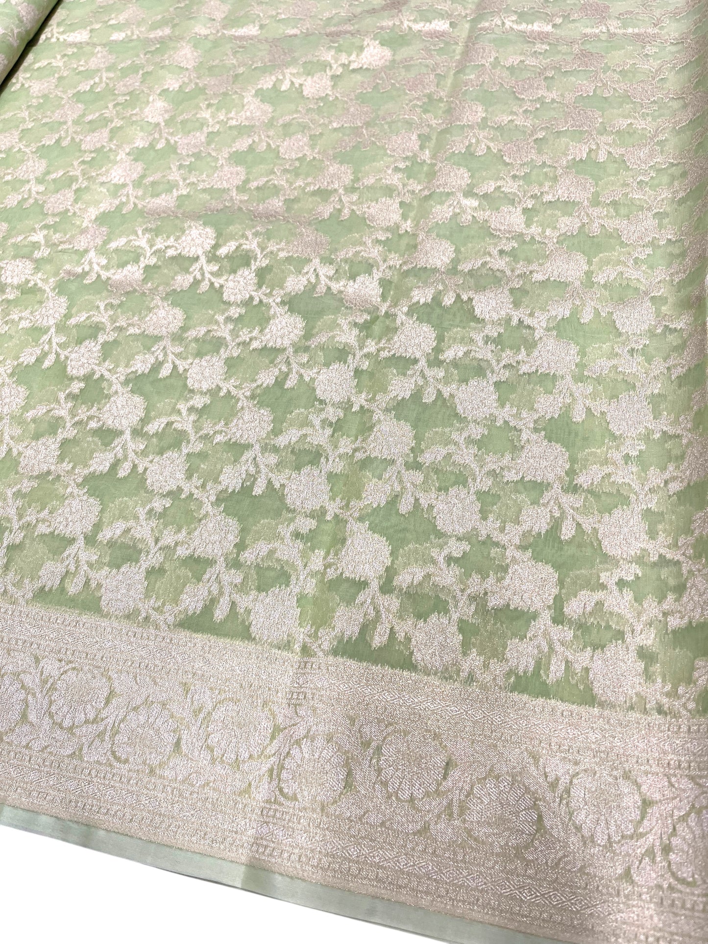 Southloom Cotton Banarasi Silk Saree with Woven Work on Body and Borders(Green)