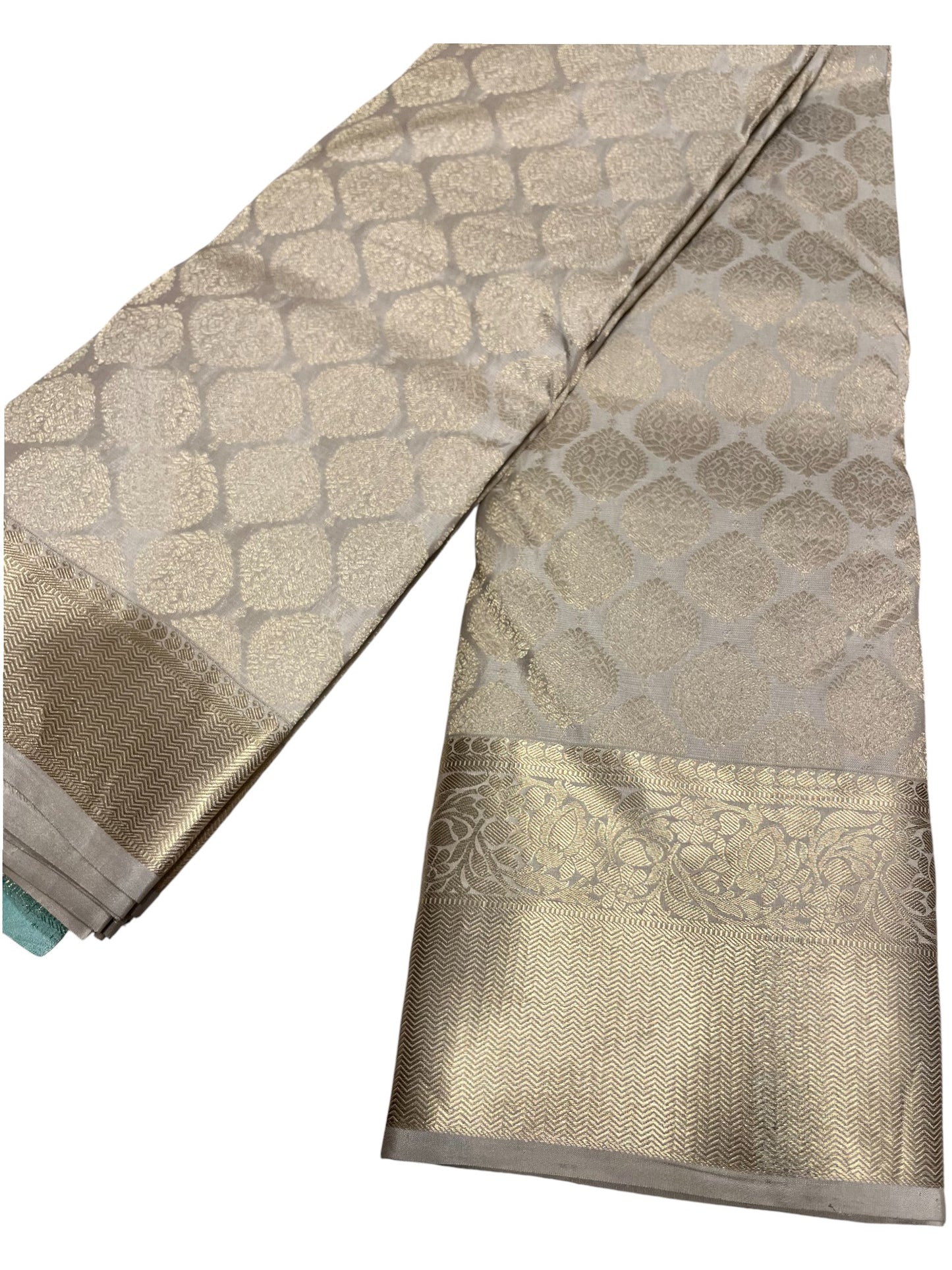Southloom Pure Handloom Bridal Kanchipuram Silk Saree with Korvai Work (Beige)