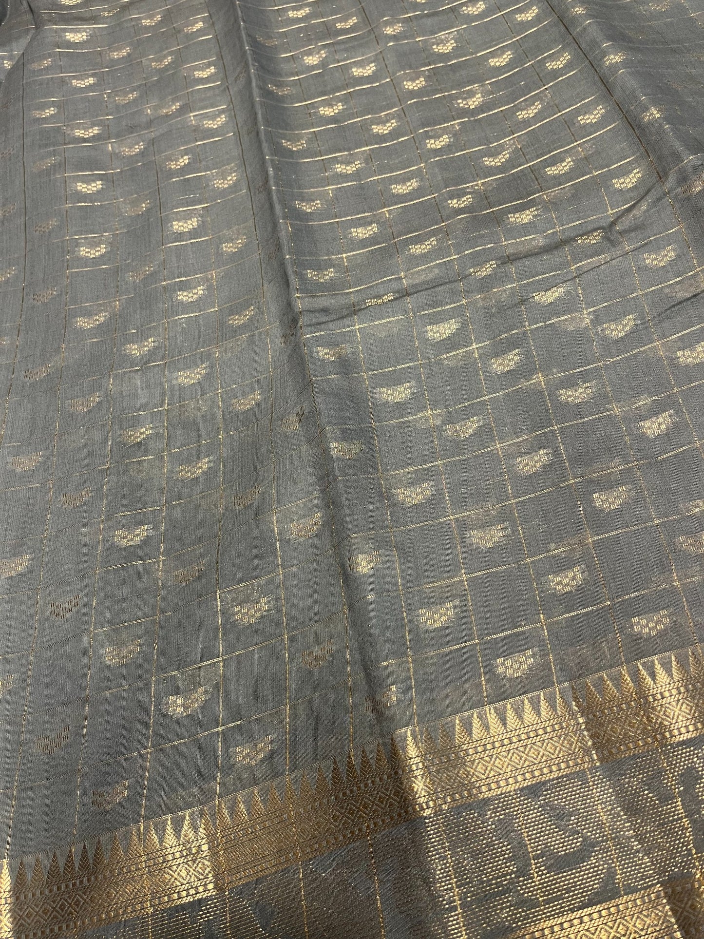 Southloom Georgete Banarasi Silk Saree with Woven Work on Body and Borders