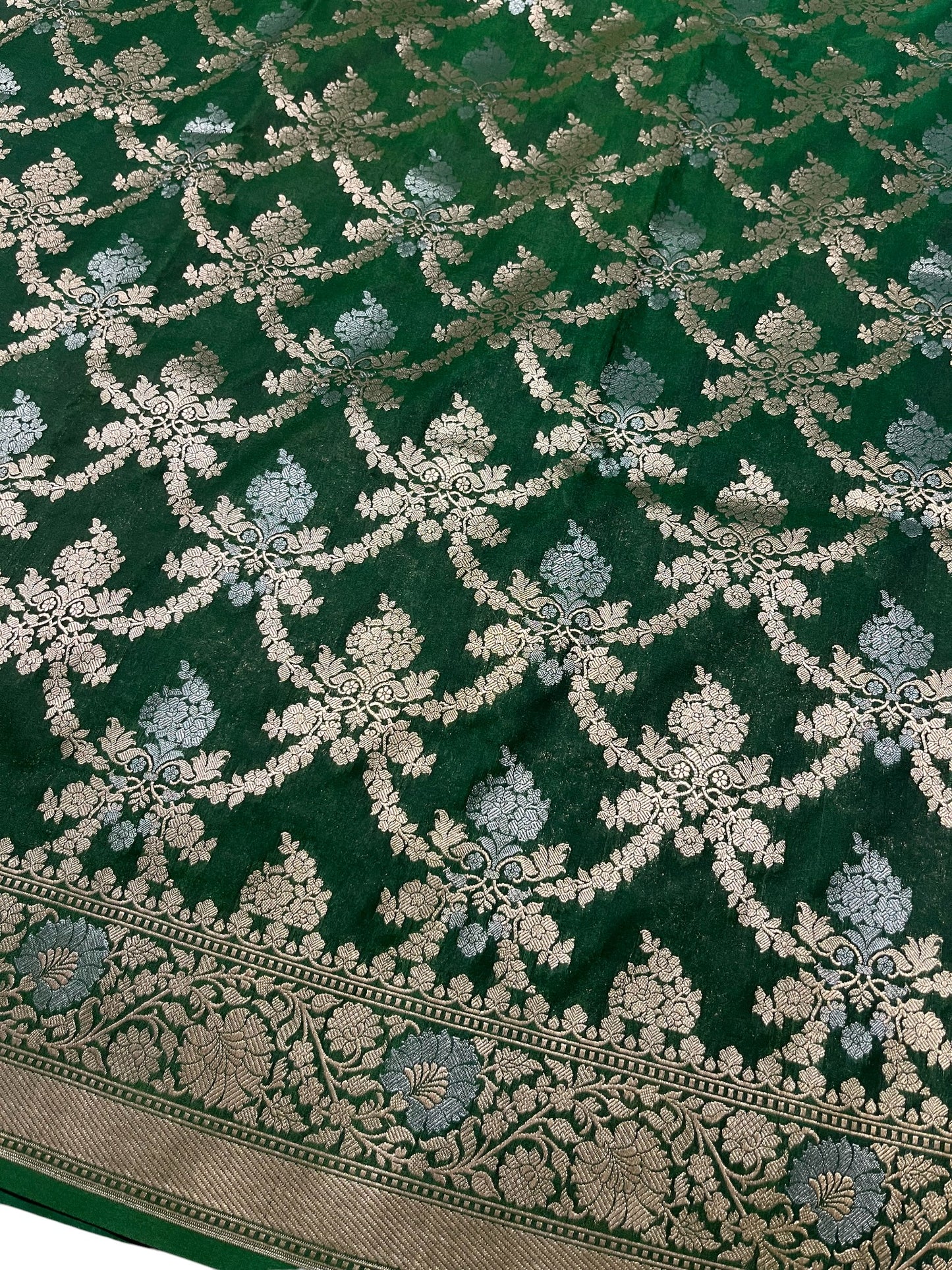 Southloom Pure Banarasi Silk Saree with Woven Work on Body and Borders