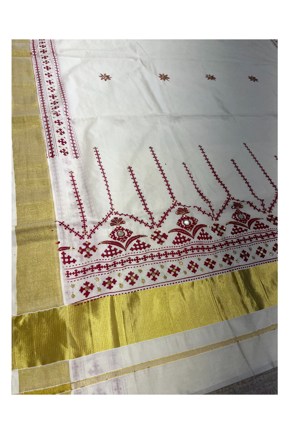 Southloom Maroon Block Print Kasavu Saree with Sequins Work on Prints