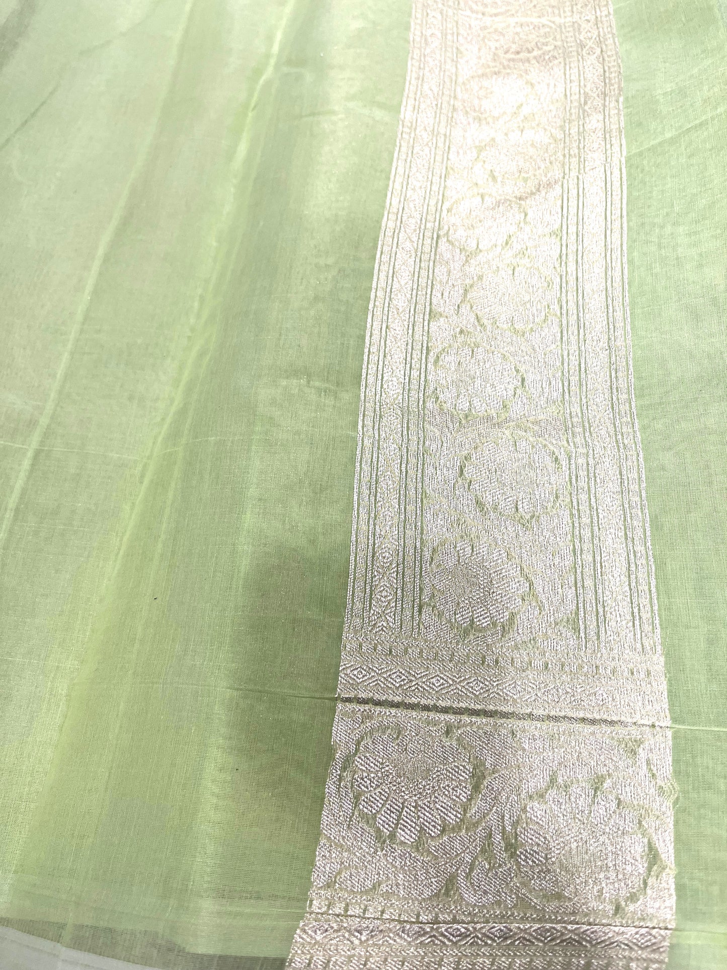 Southloom Cotton Banarasi Silk Saree with Woven Work on Body and Borders(Green)
