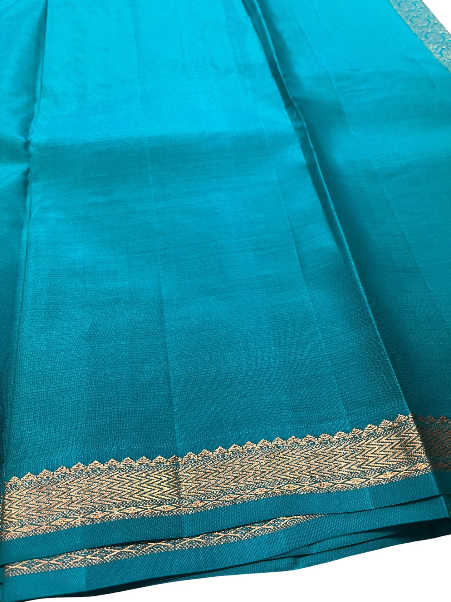 Southloom Pure Handloom Bridal Kanchipuram Silk Saree with Korvai Work(Green)