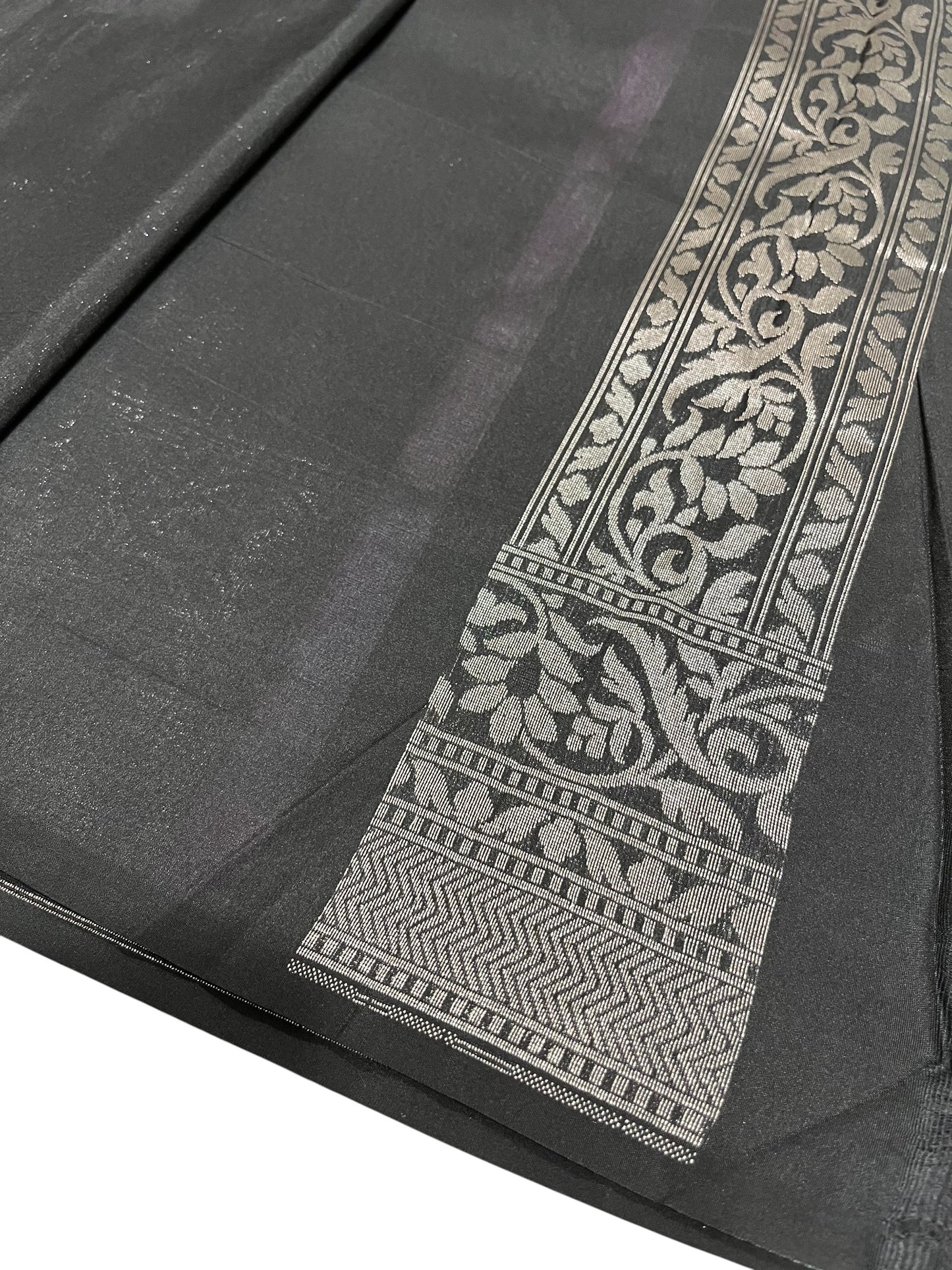 Southloom Banarasi Silk Saree with Woven Work on Body and Borders