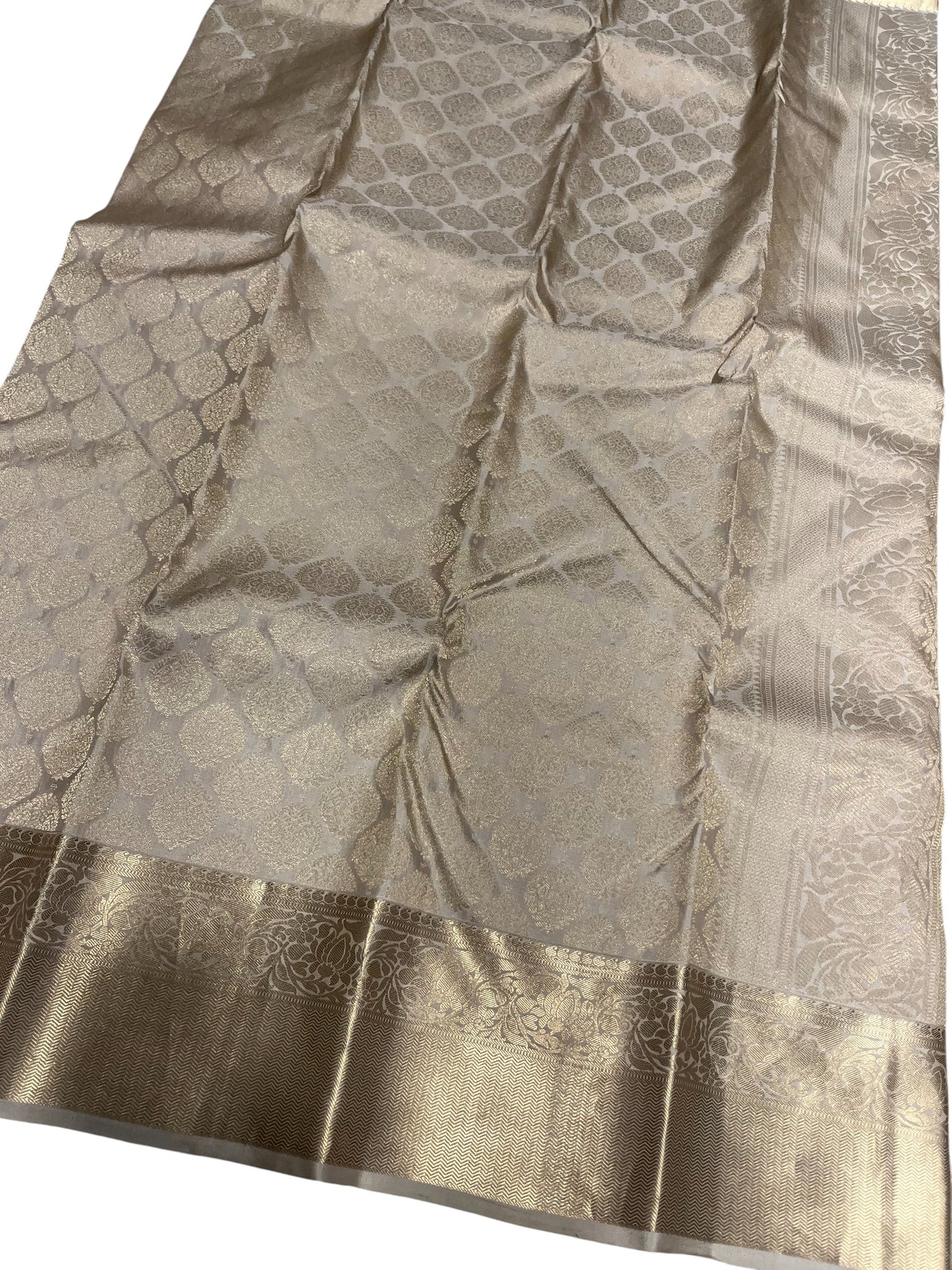 Southloom Pure Handloom Bridal Kanchipuram Silk Saree with Korvai Work (Beige)