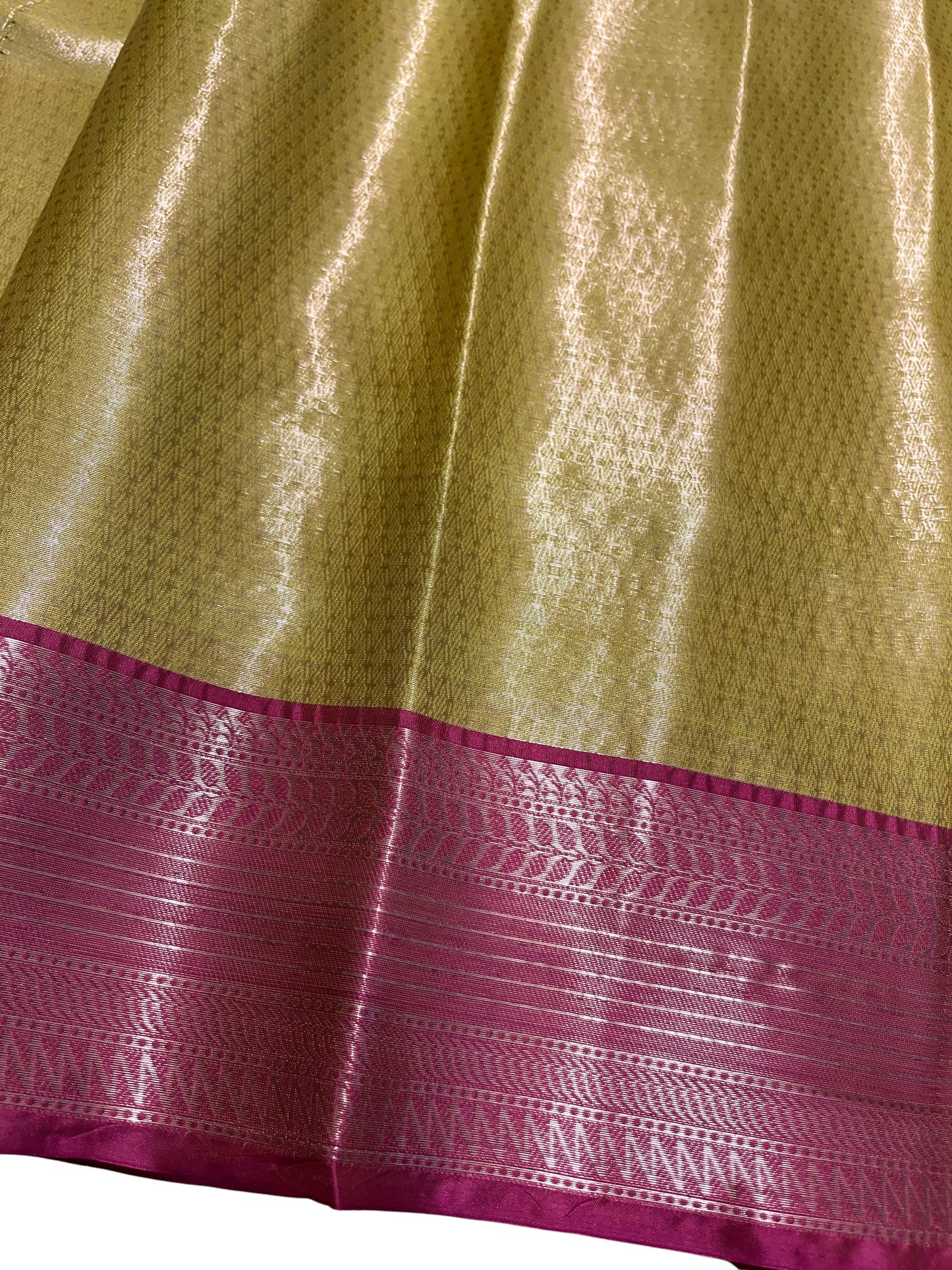 Southloom Tissue Silk Saree with Woven Work on Body and Borders (Green & Magenta)