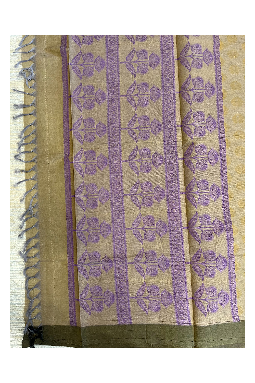 Southloom Kerala Cotton Saree with Floral Woven Works Across Body in Grey