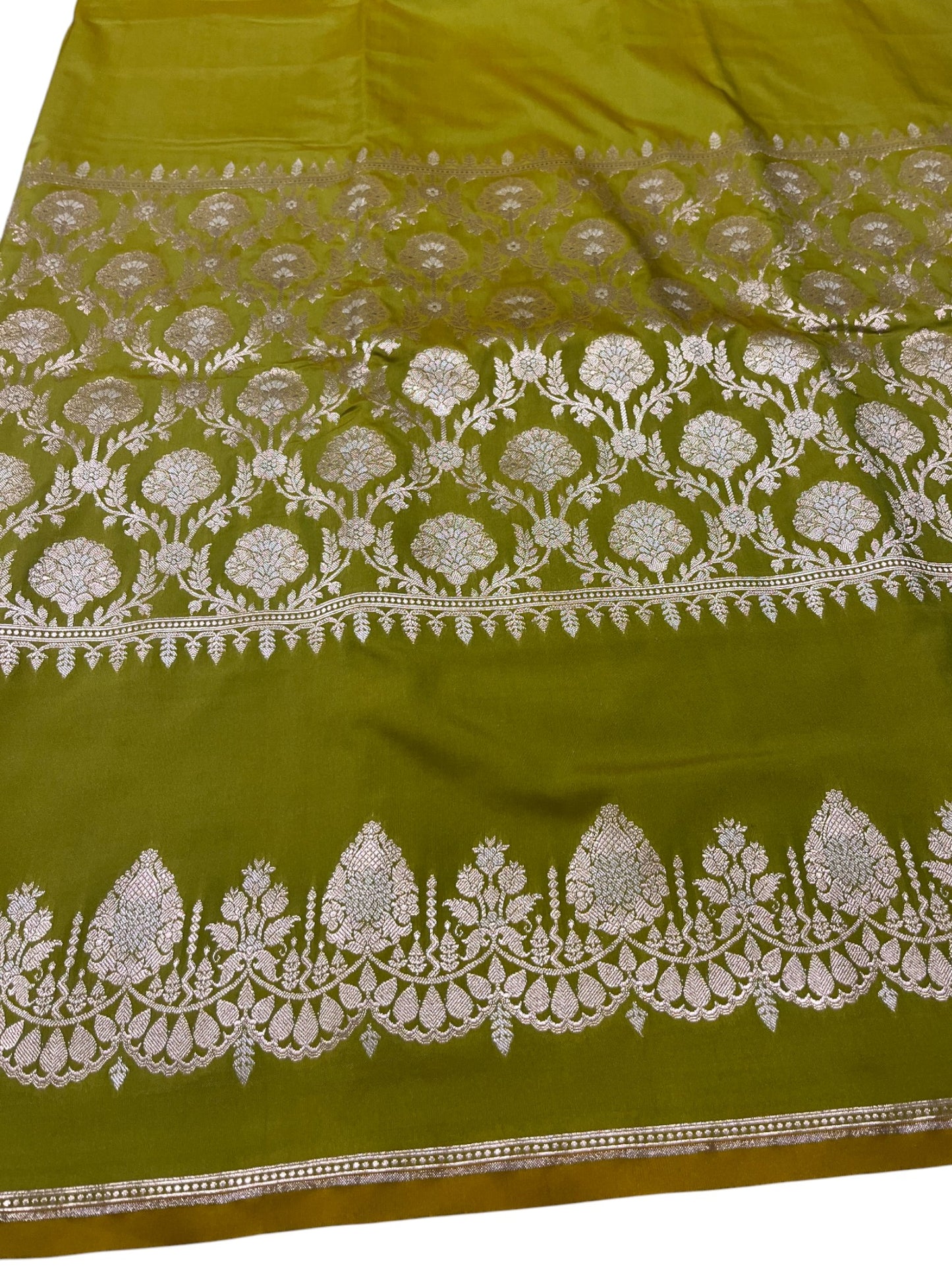 Southloom Pure Banarasi Silk Saree with Woven Work on Body and Borders (Green)