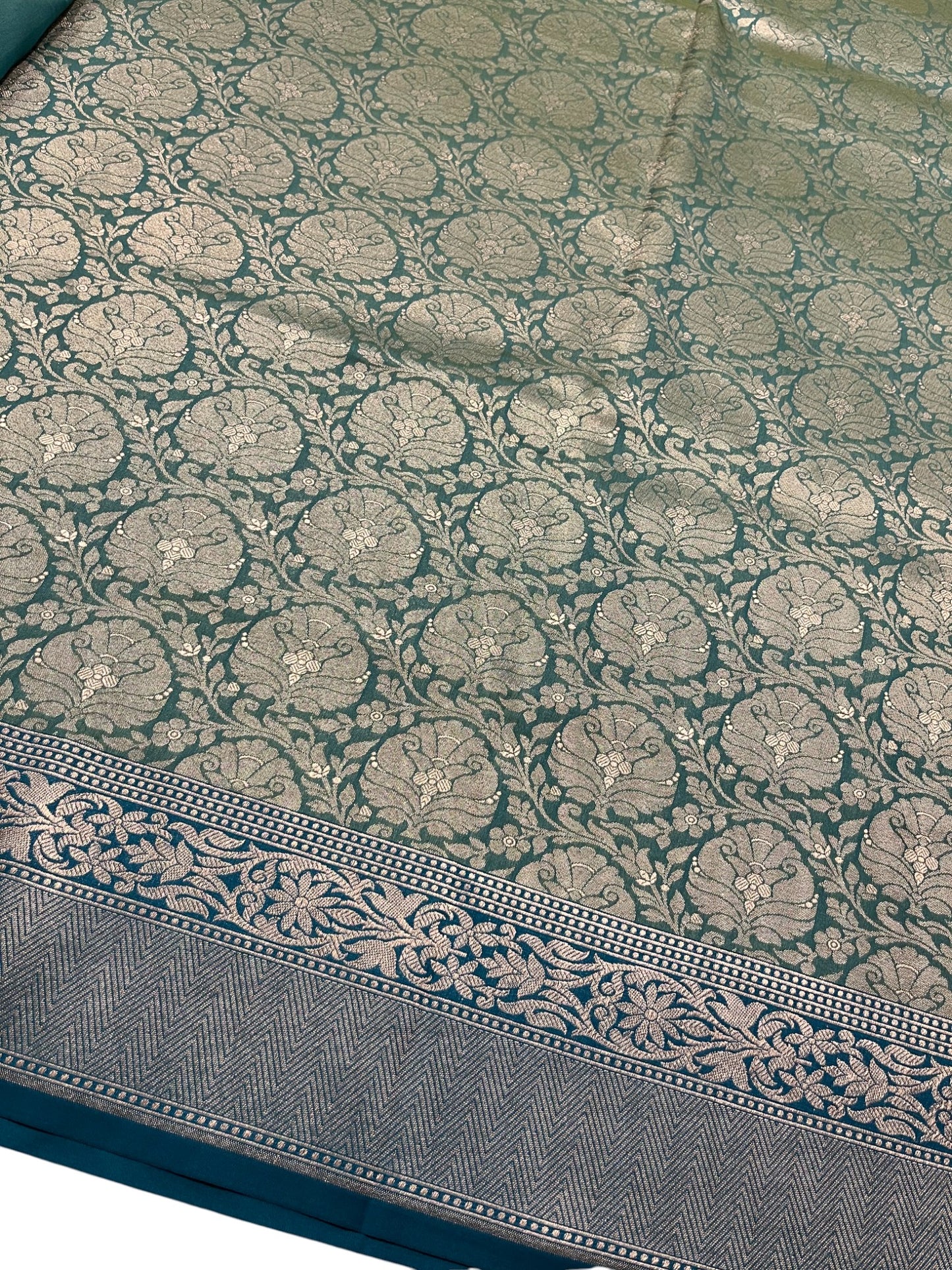 Southloom Pure Banarasi Silk Saree with Woven Work on Body and Borders (Blue)
