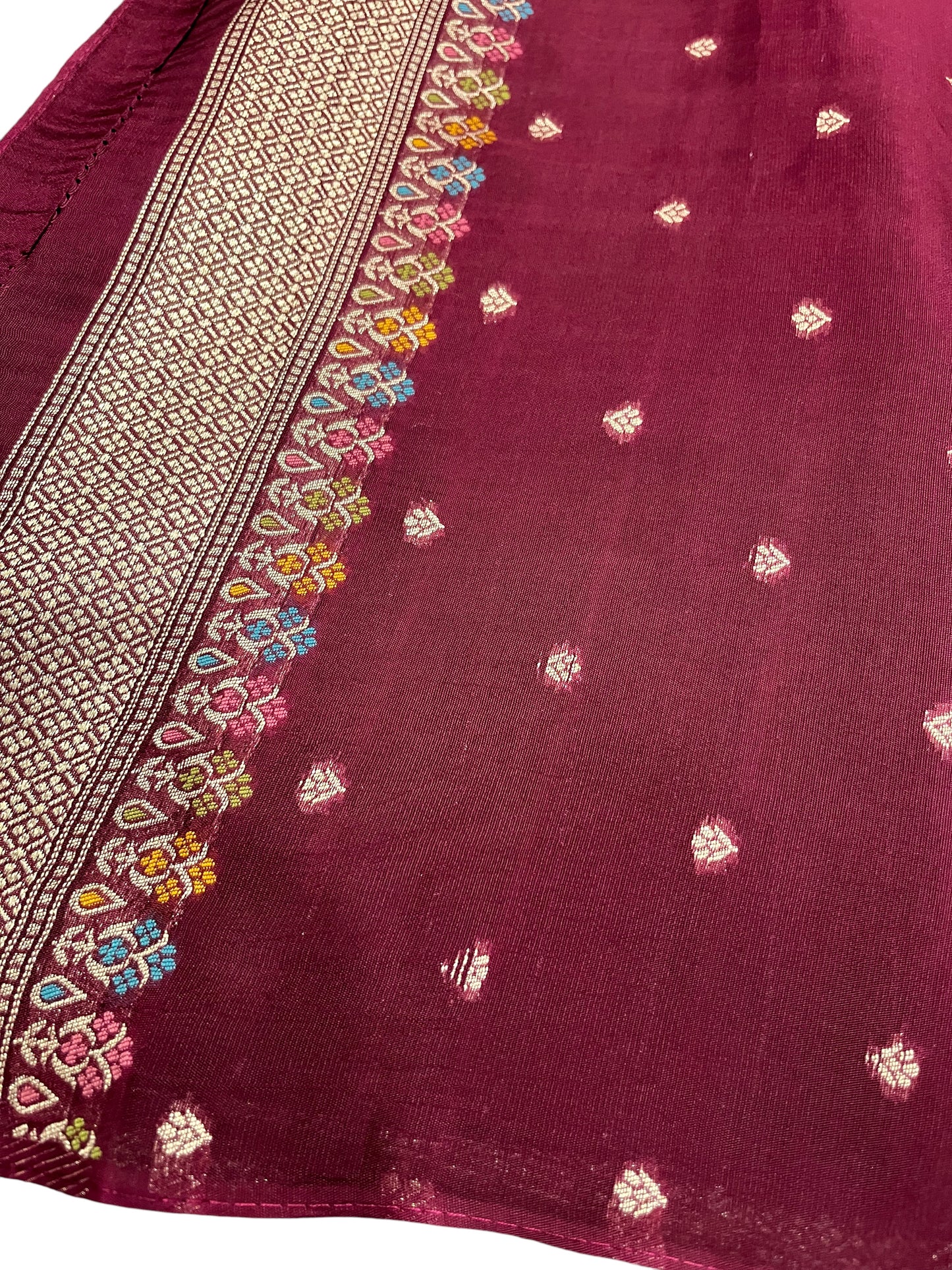 Southloom Banarasi Silk Saree with Woven Work on Body and Borders (Green & Maroon)
