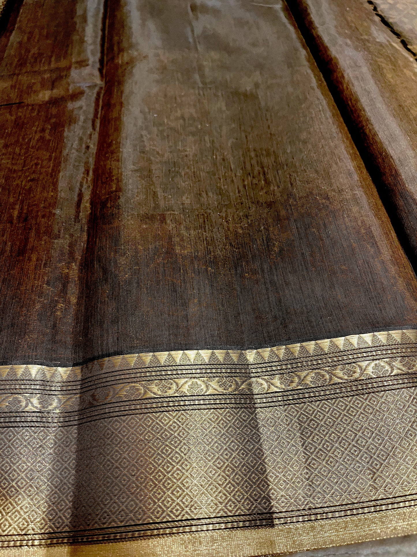 Southloom Cotton Banarasi Silk Saree with Woven Work on Body and Borders(Brown)