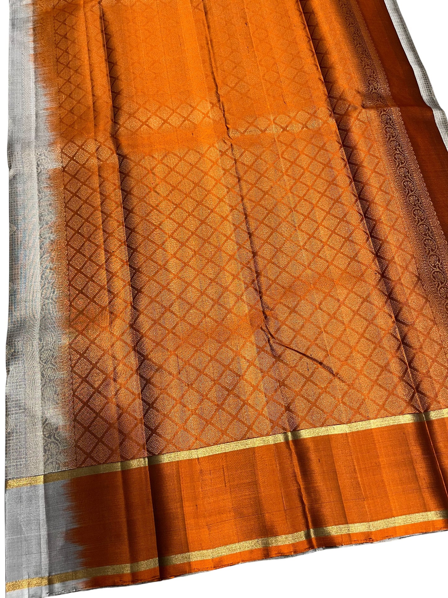 Southloom Premium Bridal Handloom Kanchipuram Silk Saree With Korvai Works (Grey)