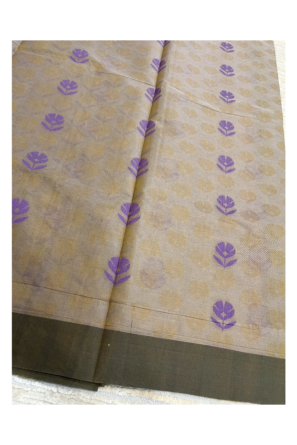 Southloom Kerala Cotton Saree with Floral Woven Works Across Body in Grey