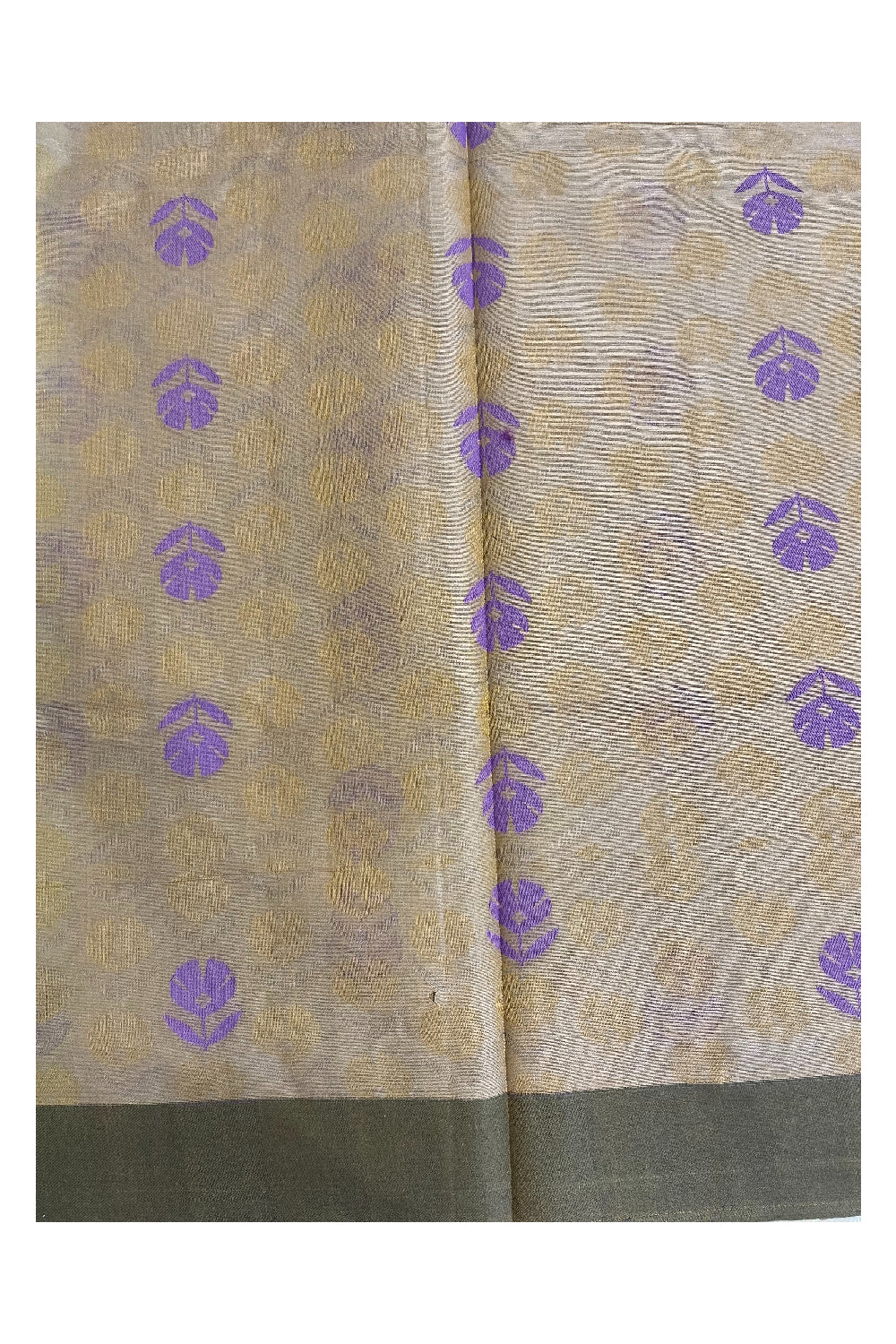 Southloom Kerala Cotton Saree with Floral Woven Works Across Body in Grey