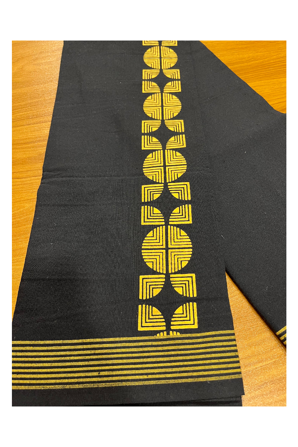 Southloom Black Printed Single Mundu / Otta Mundu / Lungi (South Indian Kerala Dhoti)