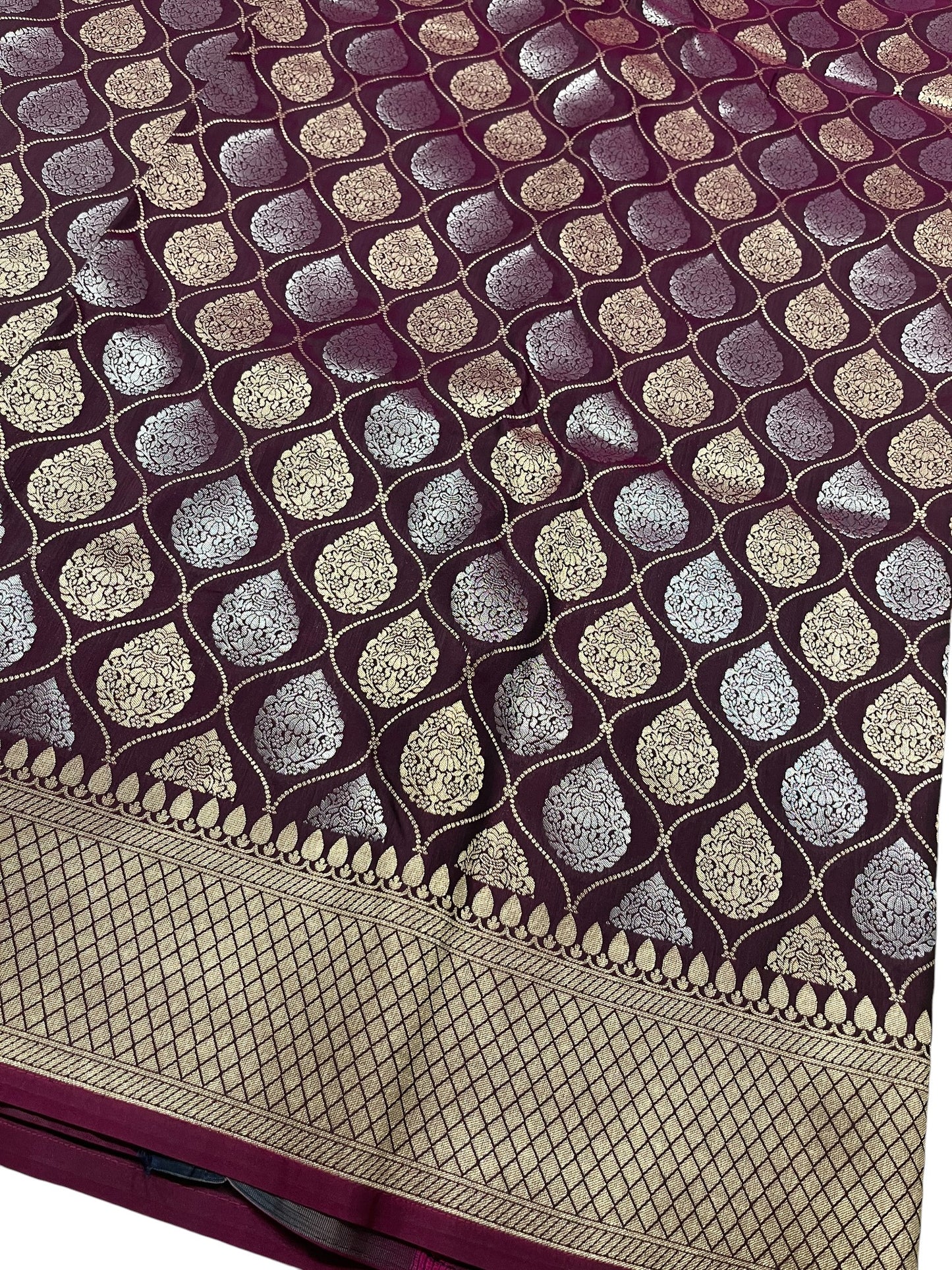 Southloom Pure Banarasi Silk Saree with Woven Work on Body and Borders