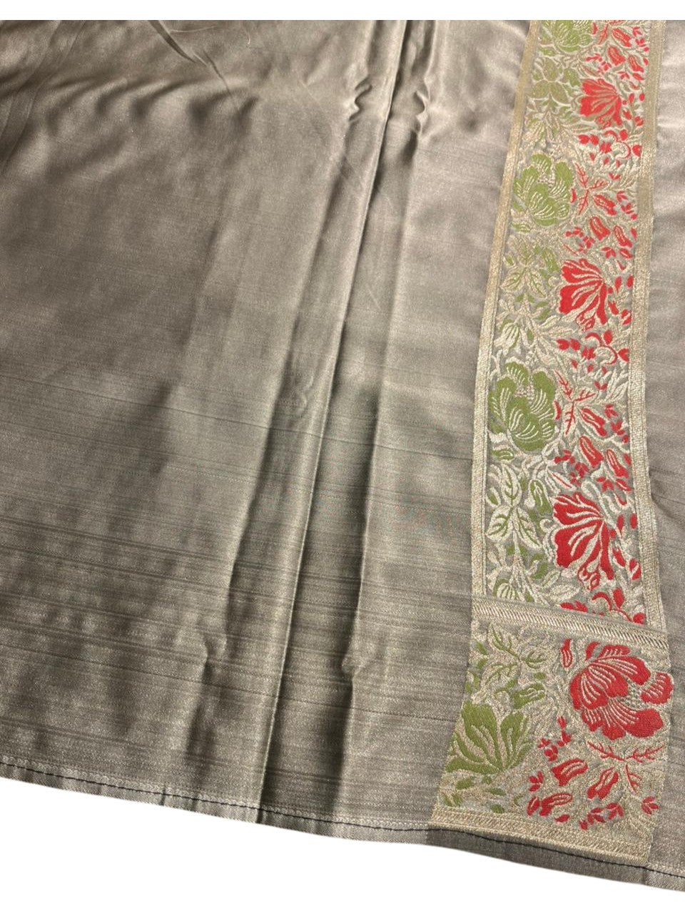 Southloom Pure Banarasi Silk Saree with Woven Work on Body and Borders ( Grey)