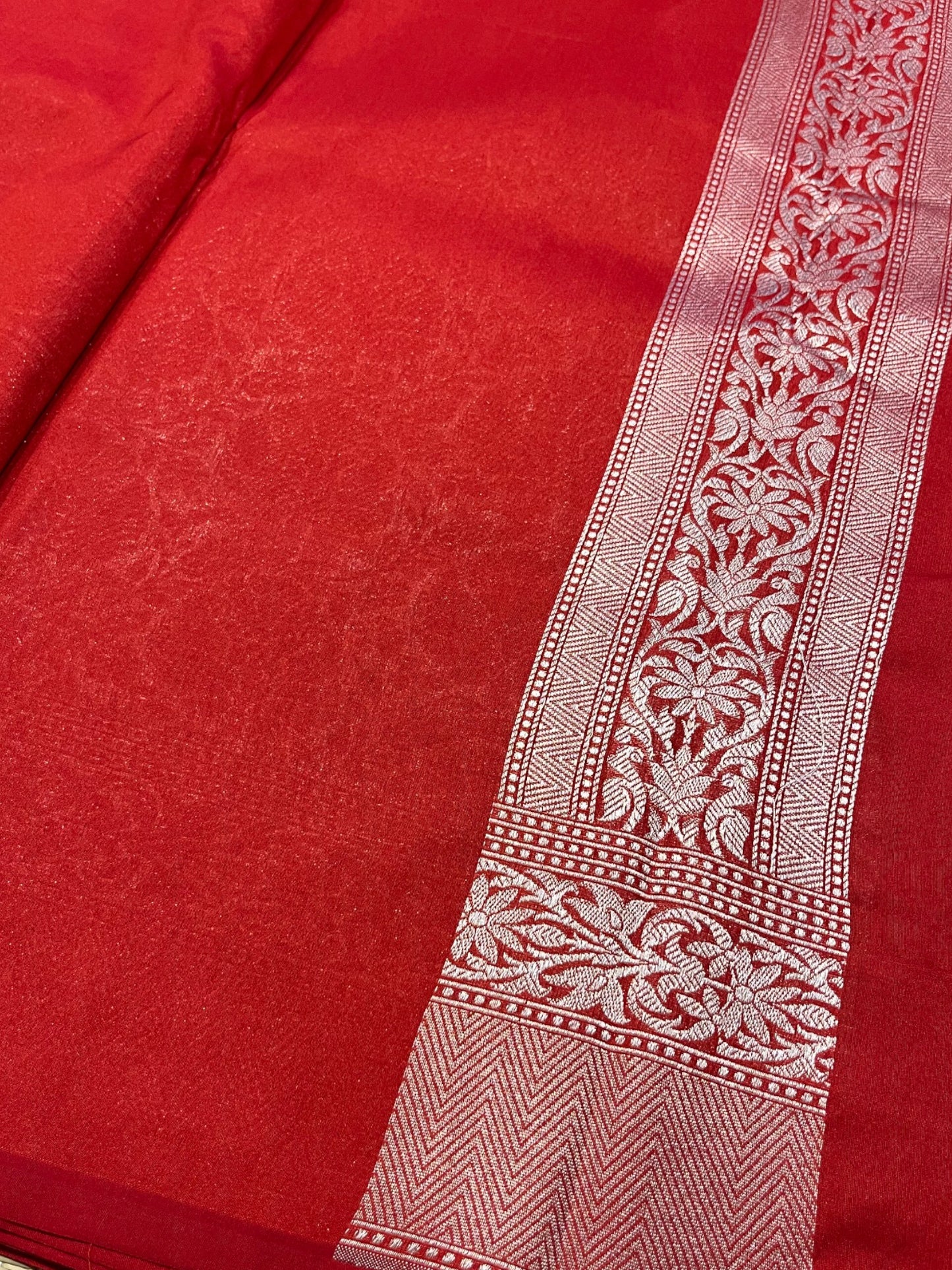 Southloom Pure Banarasi Silk Saree with Woven Work on Body and Borders (Reddish Pink)