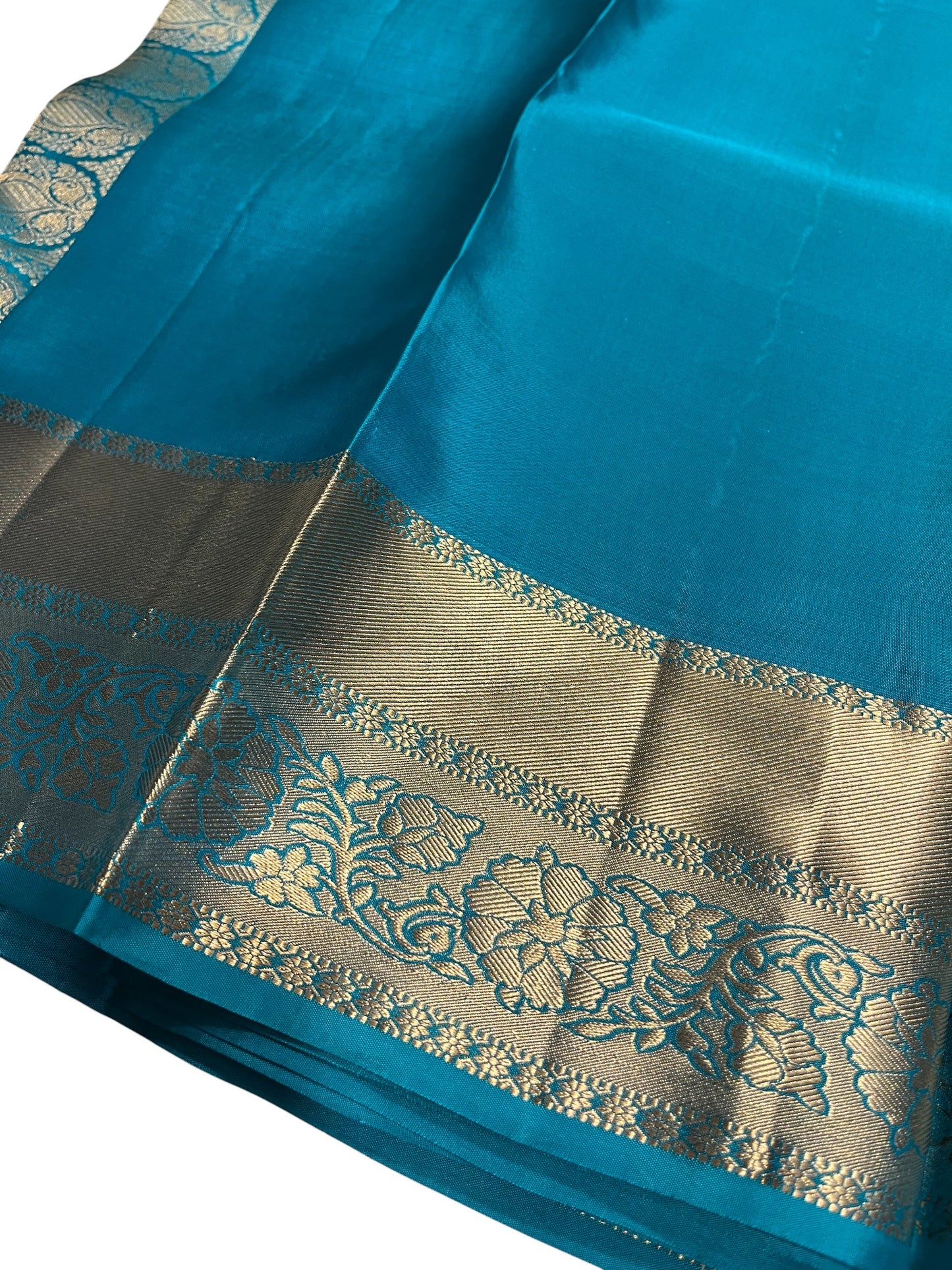 Southloom Pure Handloom Bridal Kanchipuram Silk Saree with Korvai Work (Blue)