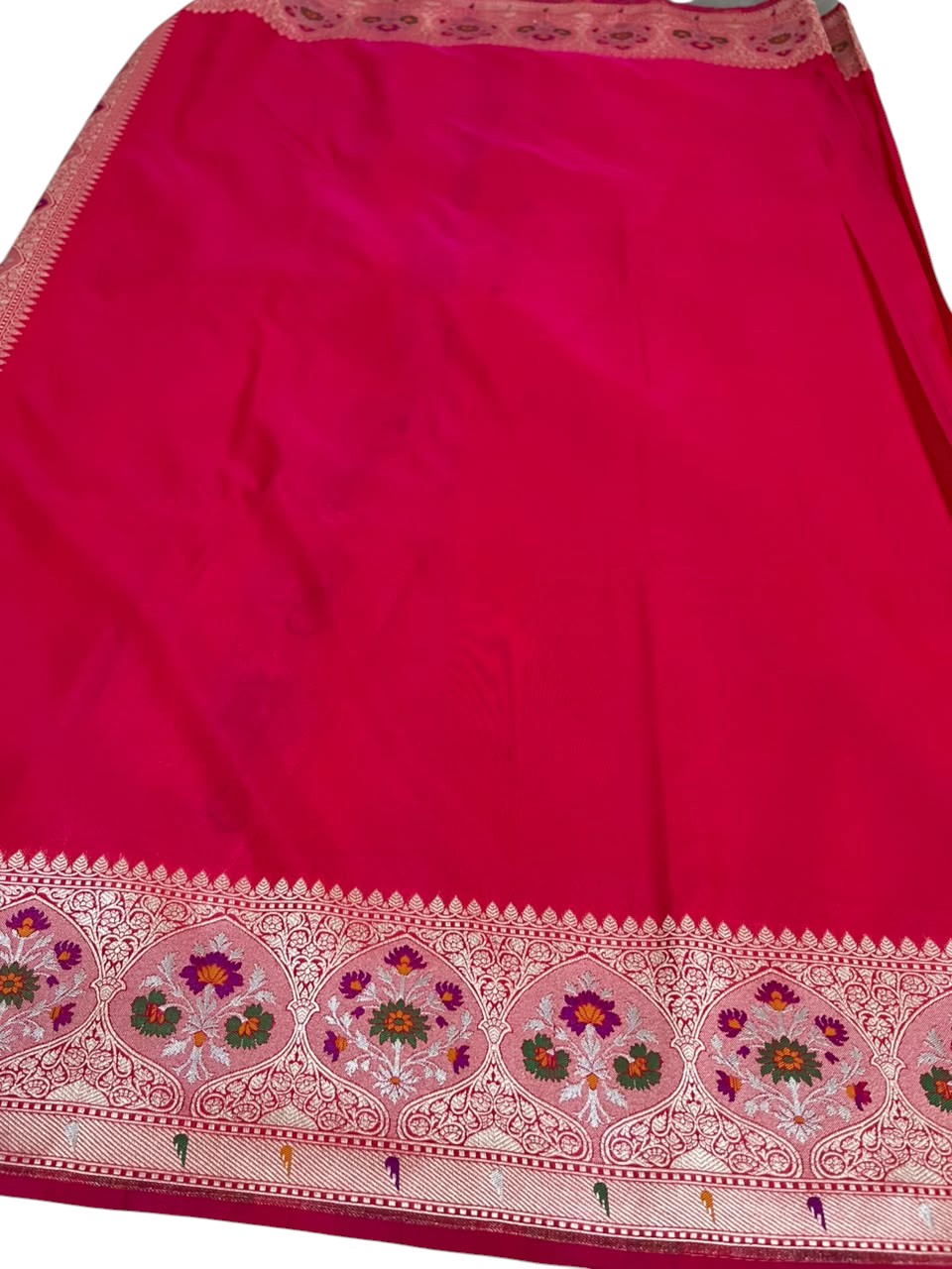 Southloom Satin Banarasi Silk Saree with Woven Work on Body And Borders In Red