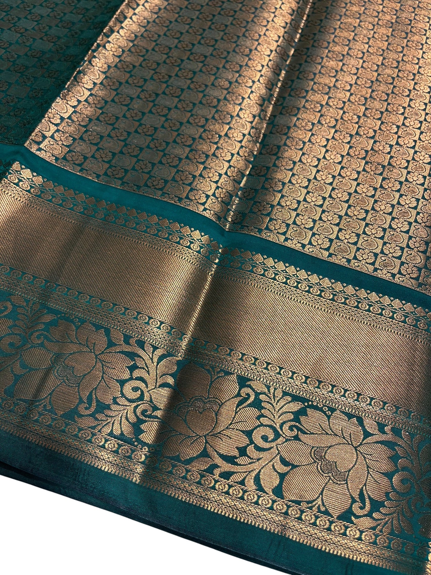 Southloom Banarasi Semi Silk Saree with Floral Zari Work Across Body (Yellow & Green)