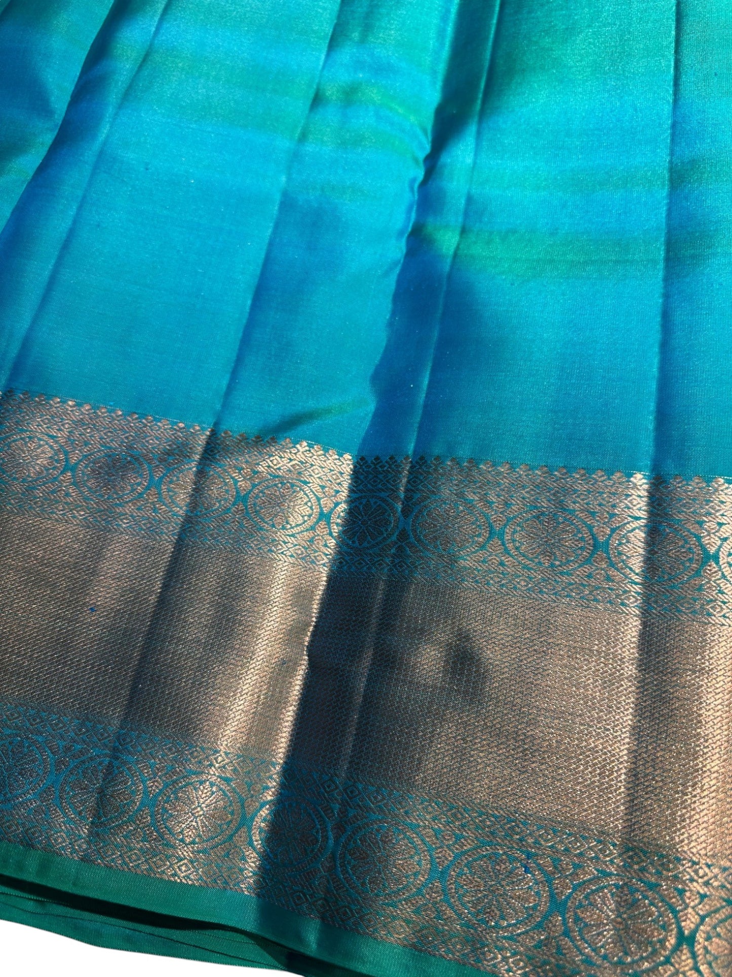Southloom Pure Handloom Bridal Kanchipuram Brocade Silk Saree (Peacock Blue & Green) SL623