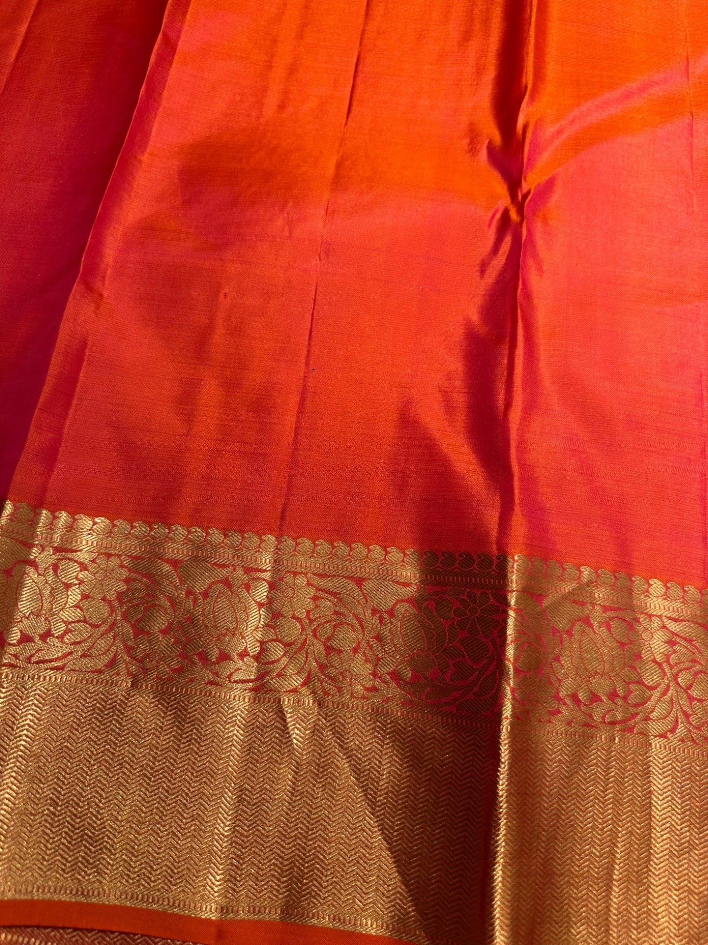 Southloom Pure Handloom Bridal Kanchipuram Brocade Silk Saree (Orange & Magenta) SL623
