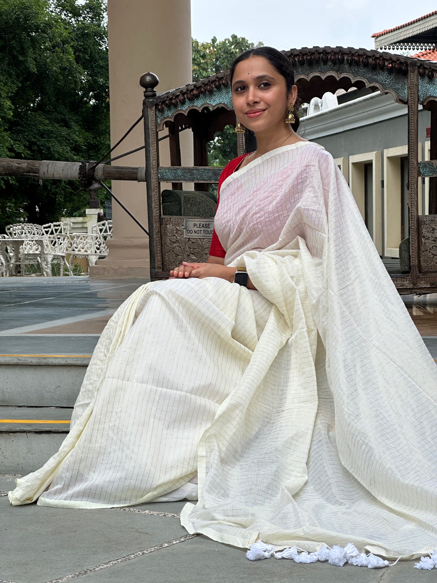 Southloom Zari Lines Mul Cotton 120 x 120 Soft Fabric Onam Saree