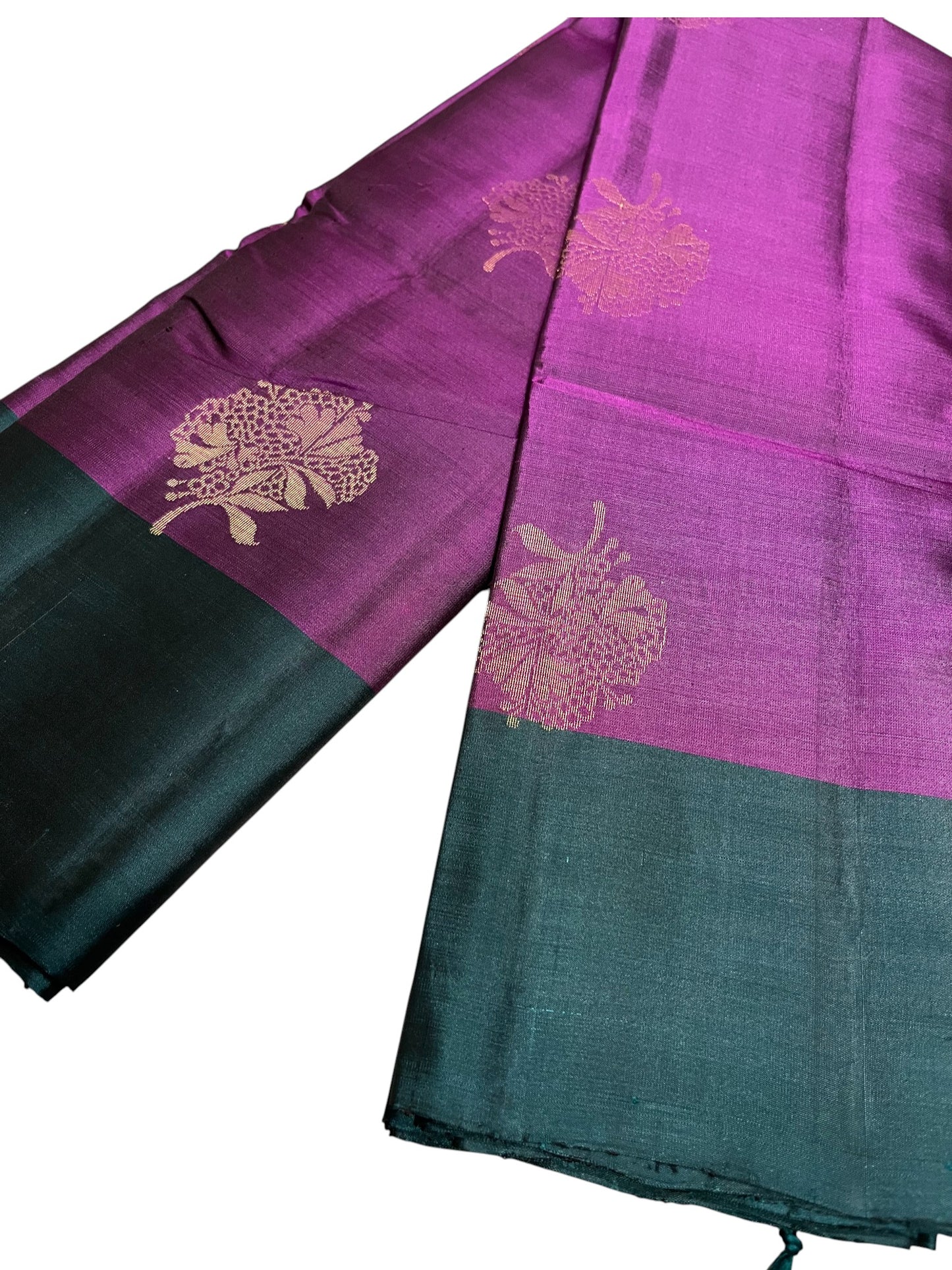 Southloom Pure Handloom Kanchipuram Silk Saree with Butta Work (Green& Magenta)