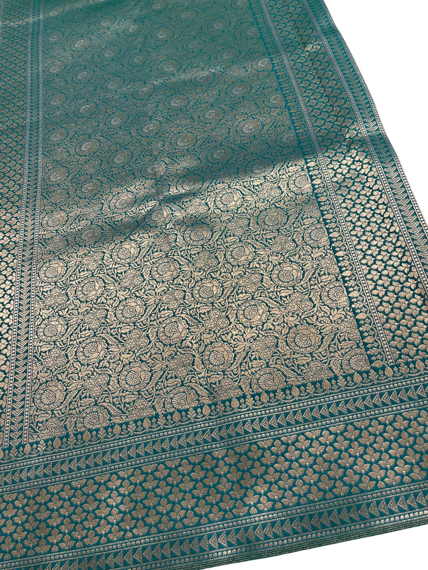 Southloom Pure Banarasi Silk Saree with Woven Work on Body and Borders (Blue)