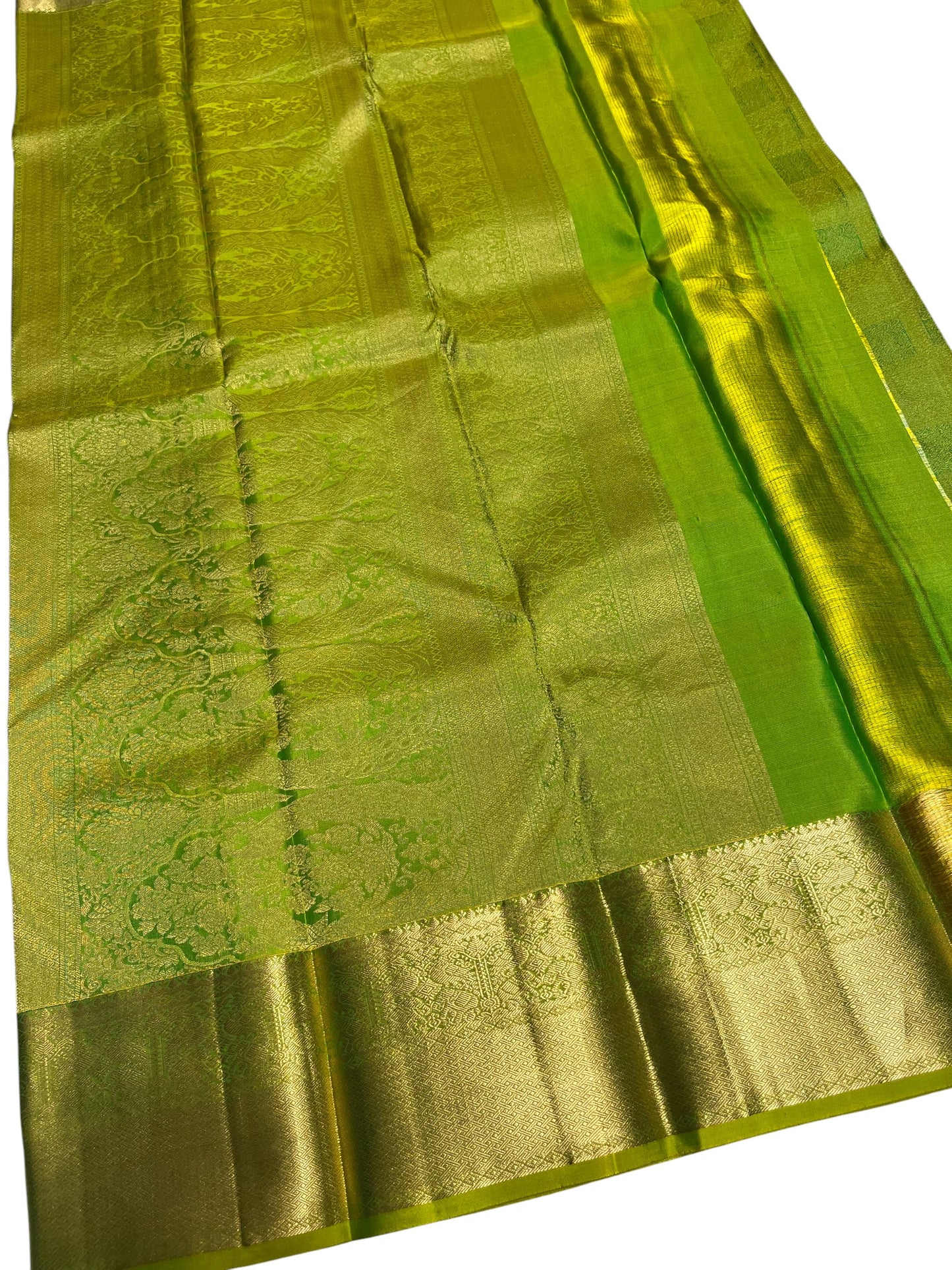 Southloom Pure Handloom Bridal Kanchipuram Silk Saree with Korvai Work (Green)