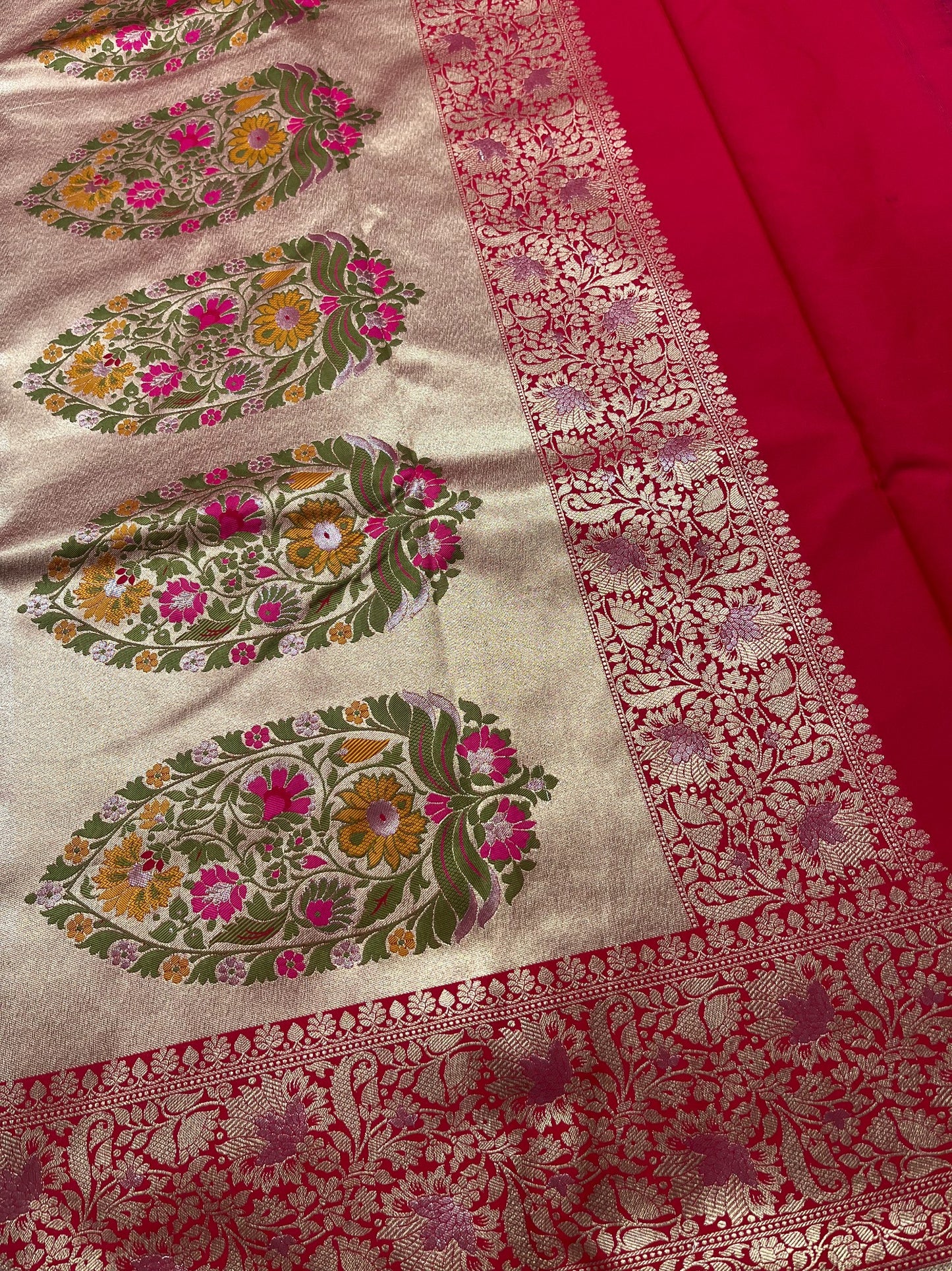 Southloom Pure Banarasi Silk Saree with Woven Work on Body and Borders