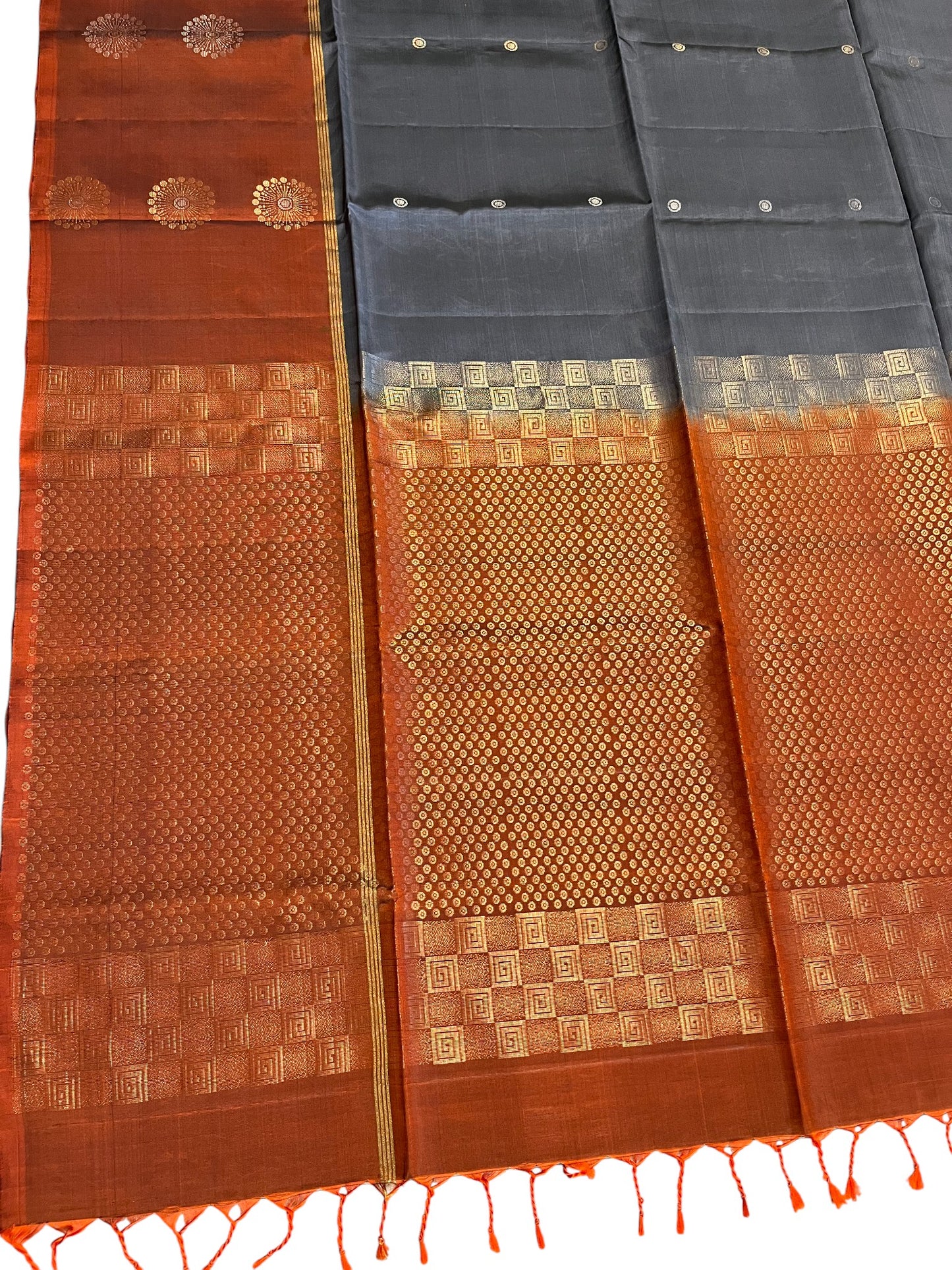 Southloom Pure Handloom Kanchipuram Silk Saree with Butta Work (Maroon & Grey)