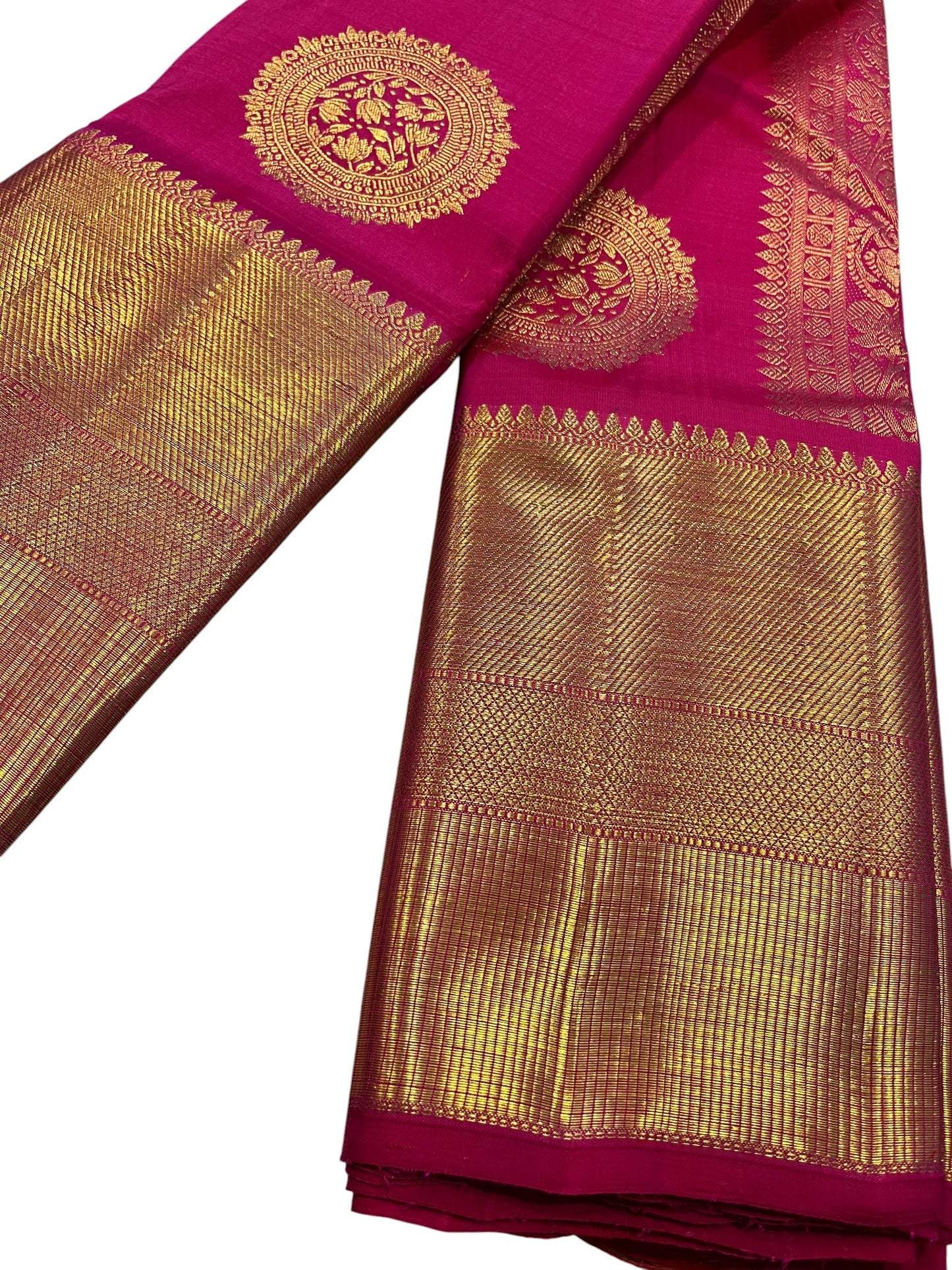 Southloom Premium Bridal Handloom Kanchipuram Silk Saree With Pallakku Design & Butta Works (Magenta )