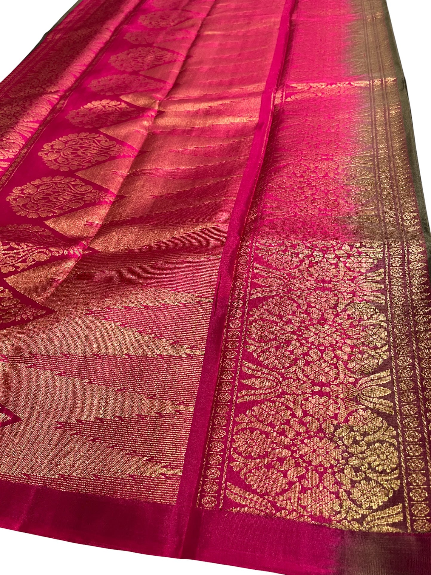 Southloom Premium Handloom Bridal Kanchipuram Silk Saree with Korvai Work (Grey & Magenta)