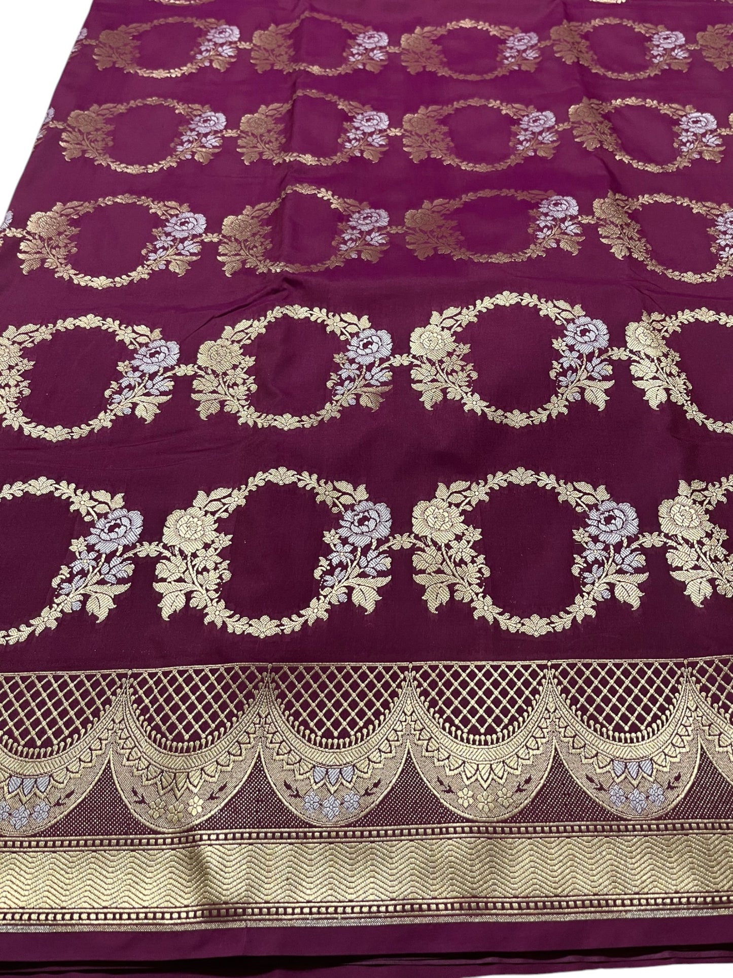 Southloom Pure Banarasi Silk Saree with Woven Work on Body and Borders (Purple)
