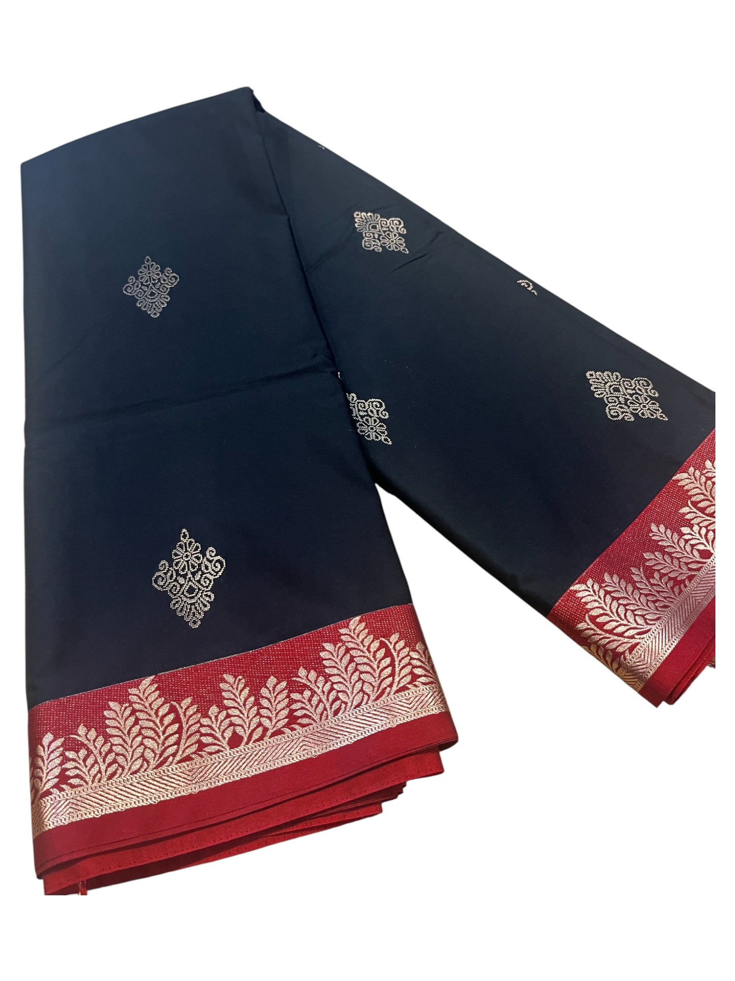 Southloom Banarasi Semi Silk Saree with Woven Work on Body(Black)