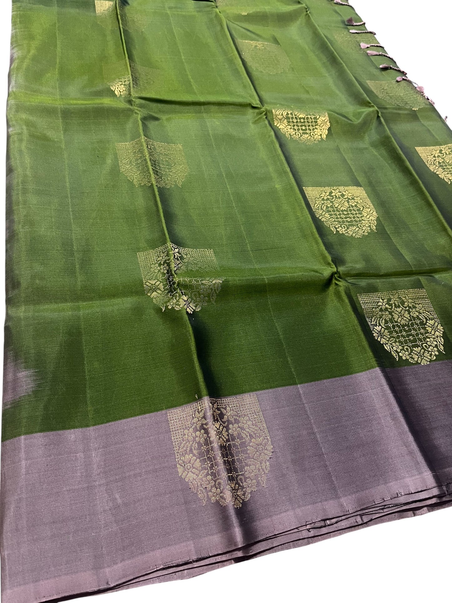 Southloom Pure Handloom Bridal Kanchipuram Silk Saree with Korvai Work(Green&Gray)