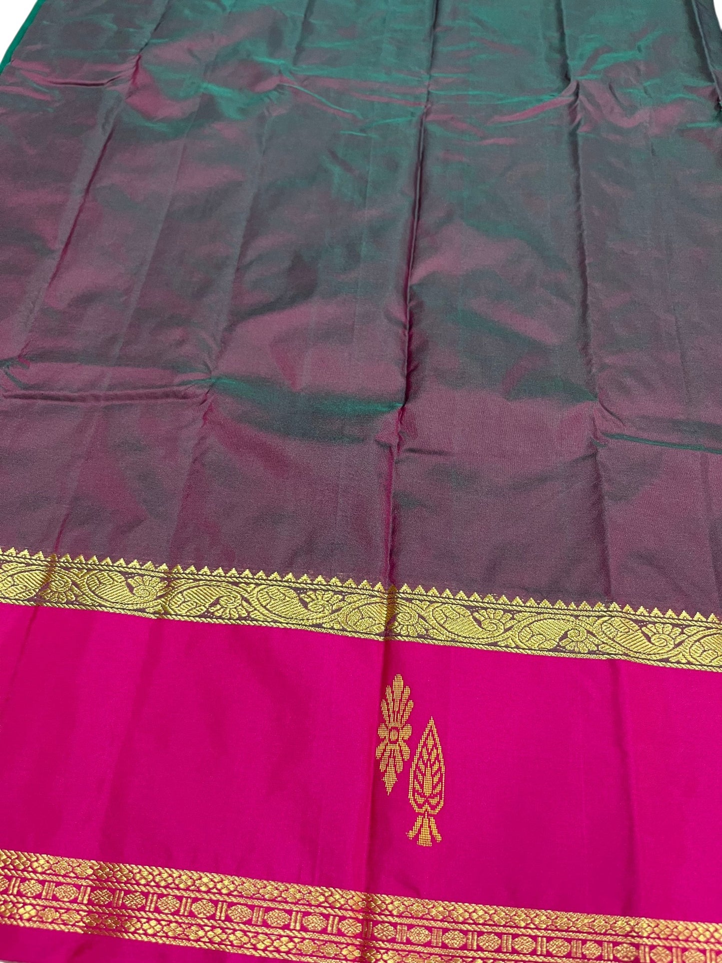 Southloom Semi Silk Saree With Butta Work Across in Body Green And Magenta