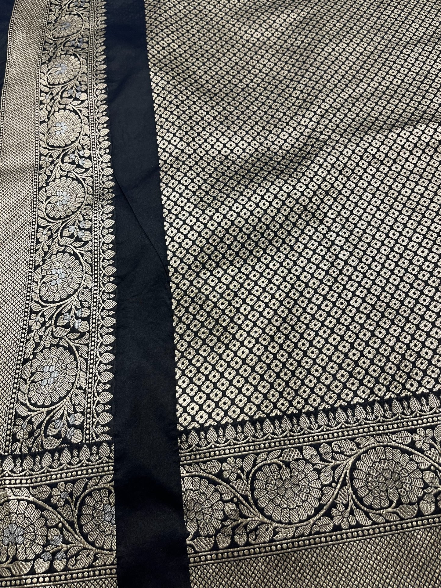 Southloom Pure Banarasi Silk Saree with Woven Work on Body and Borders