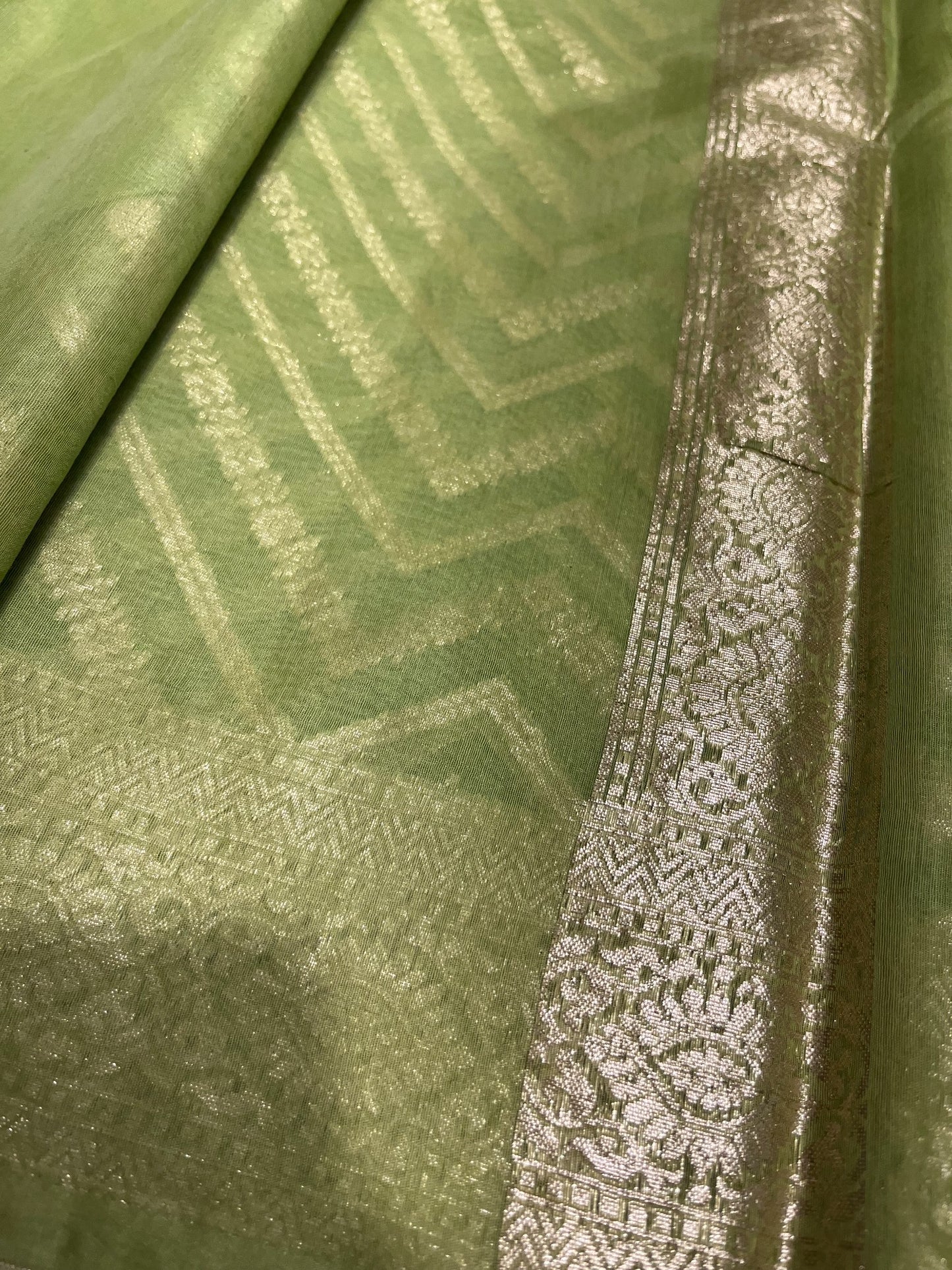 Southloom Cotton Banarasi Silk Saree with Woven Work on Body and Borders (Green)
