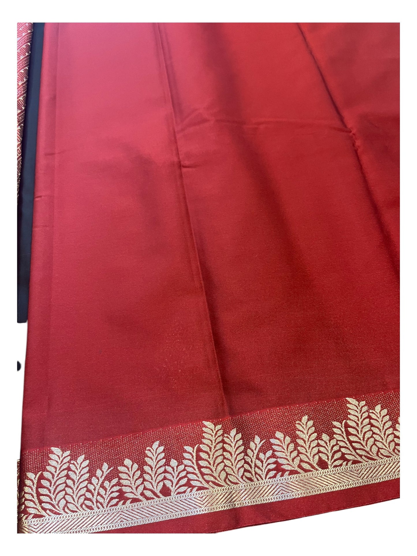 Southloom Banarasi Semi Silk Saree with Woven Work on Body(Black)