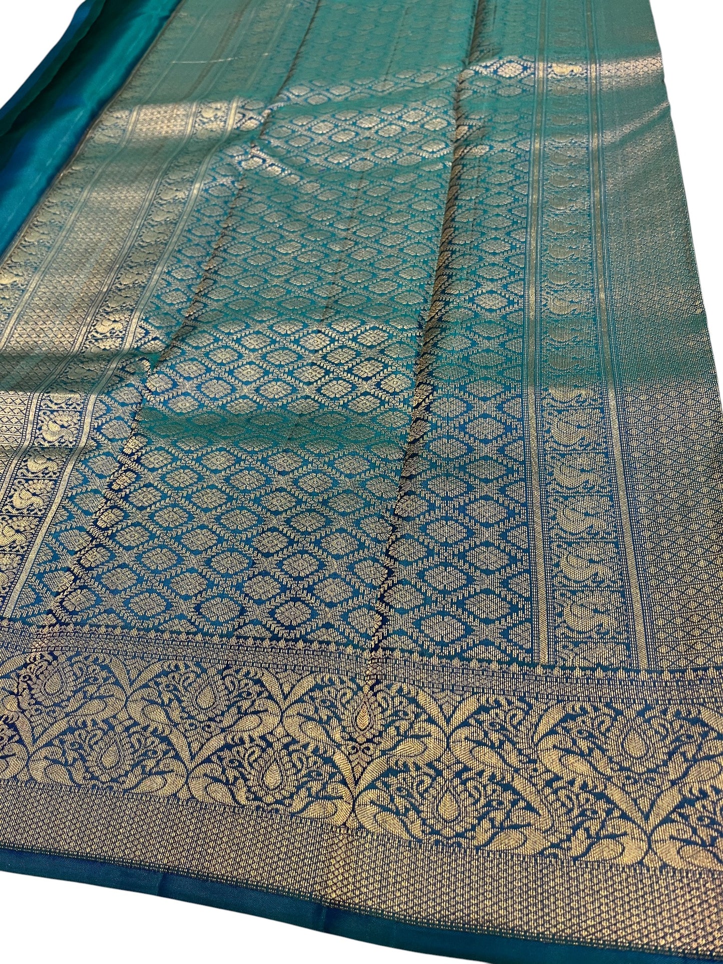 Southloom Premium Handloom Bridal Kanchipuram Silk Saree with Korvai Work (Peach & Blue)