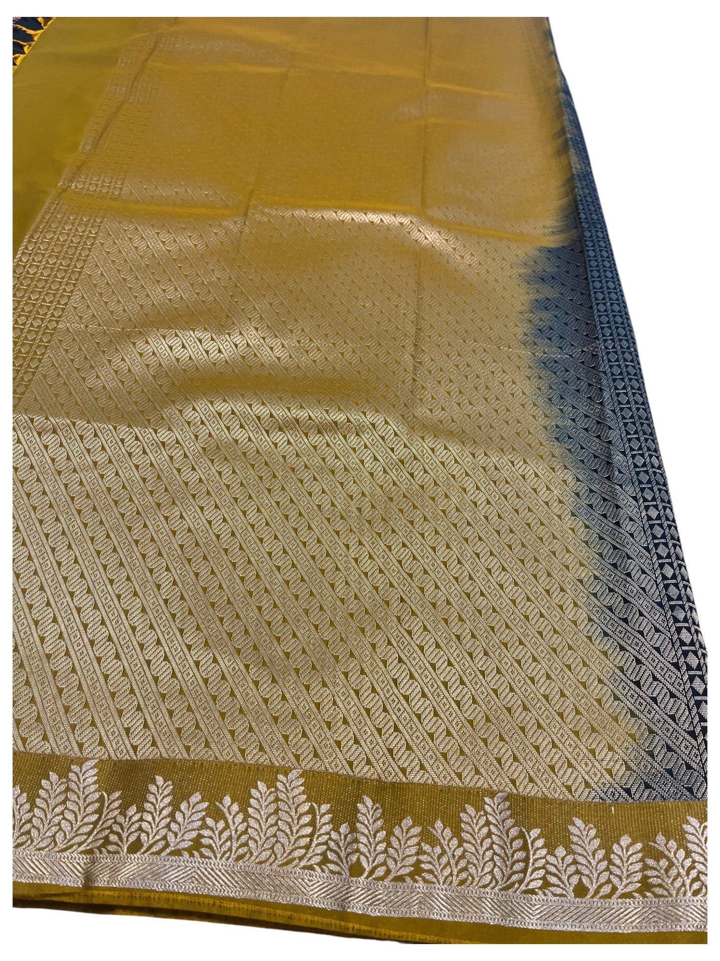 Southloom Banarasi Semi Silk Saree with Woven Work on Body(Black)