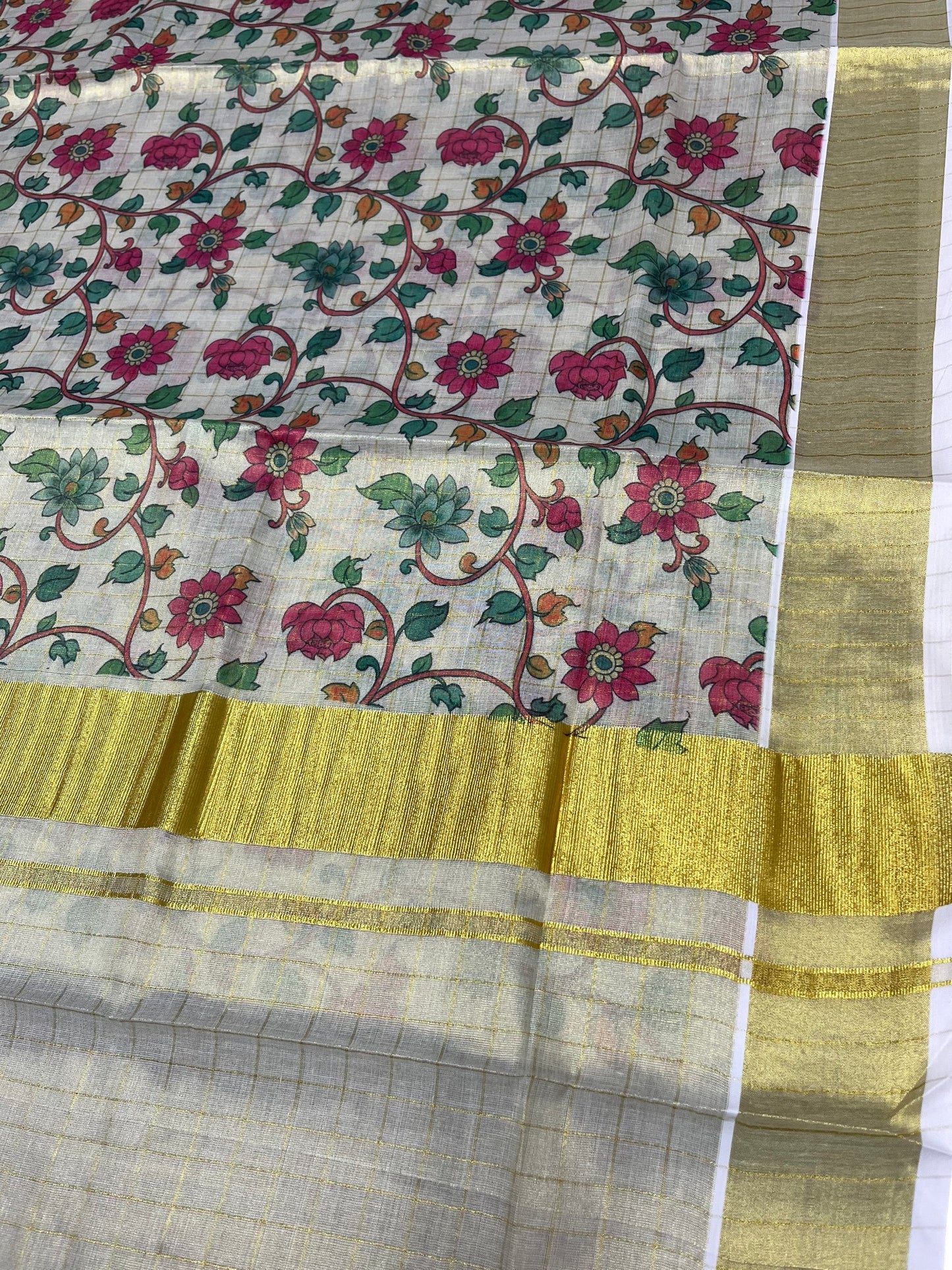 Southloom Tissue Check Kalamkari Print Kerala Kasavu Saree