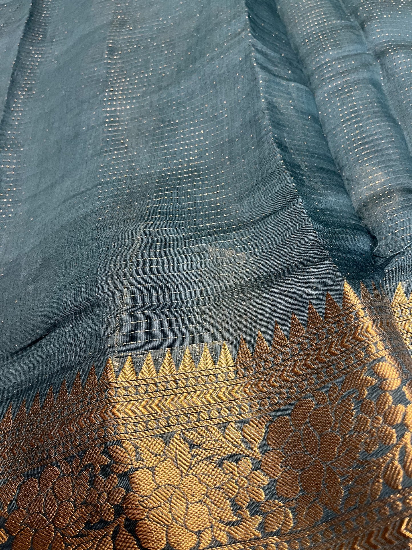 Southloom Georgete Banarasi Silk Saree with Woven Work on Body and Borders