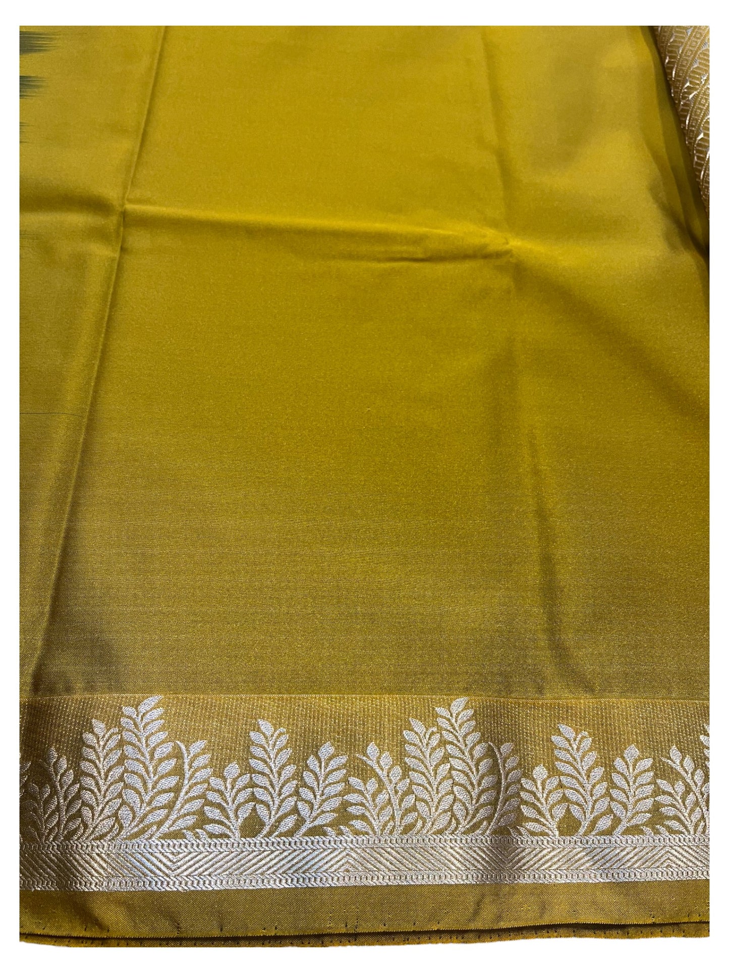 Southloom Banarasi Semi Silk Saree with Woven Work on Body (Black and Mustard Yellow)