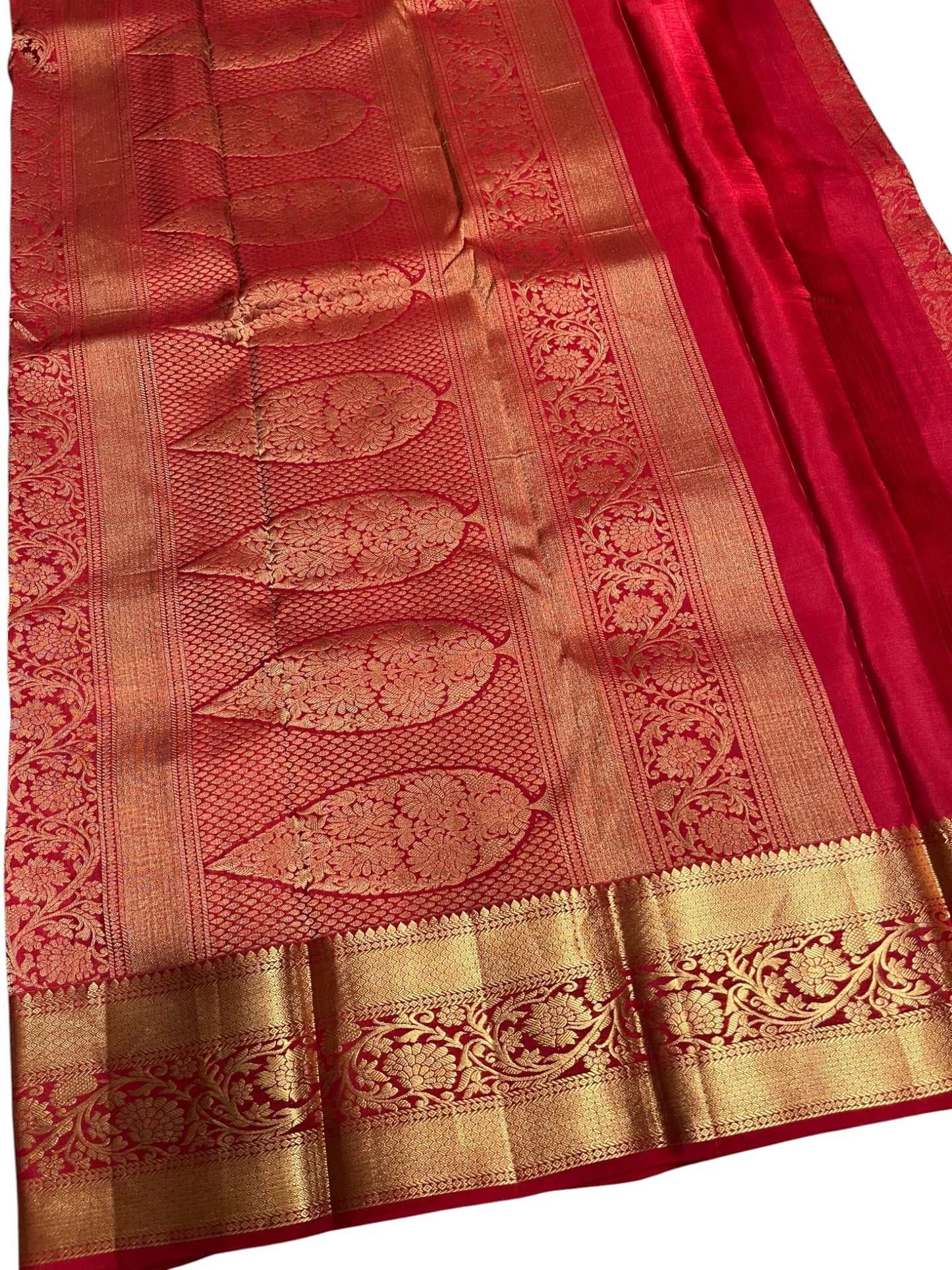 Southloom Pure Handloom Bridal Kanchipuram Silk Saree with Korvai Work (Red)